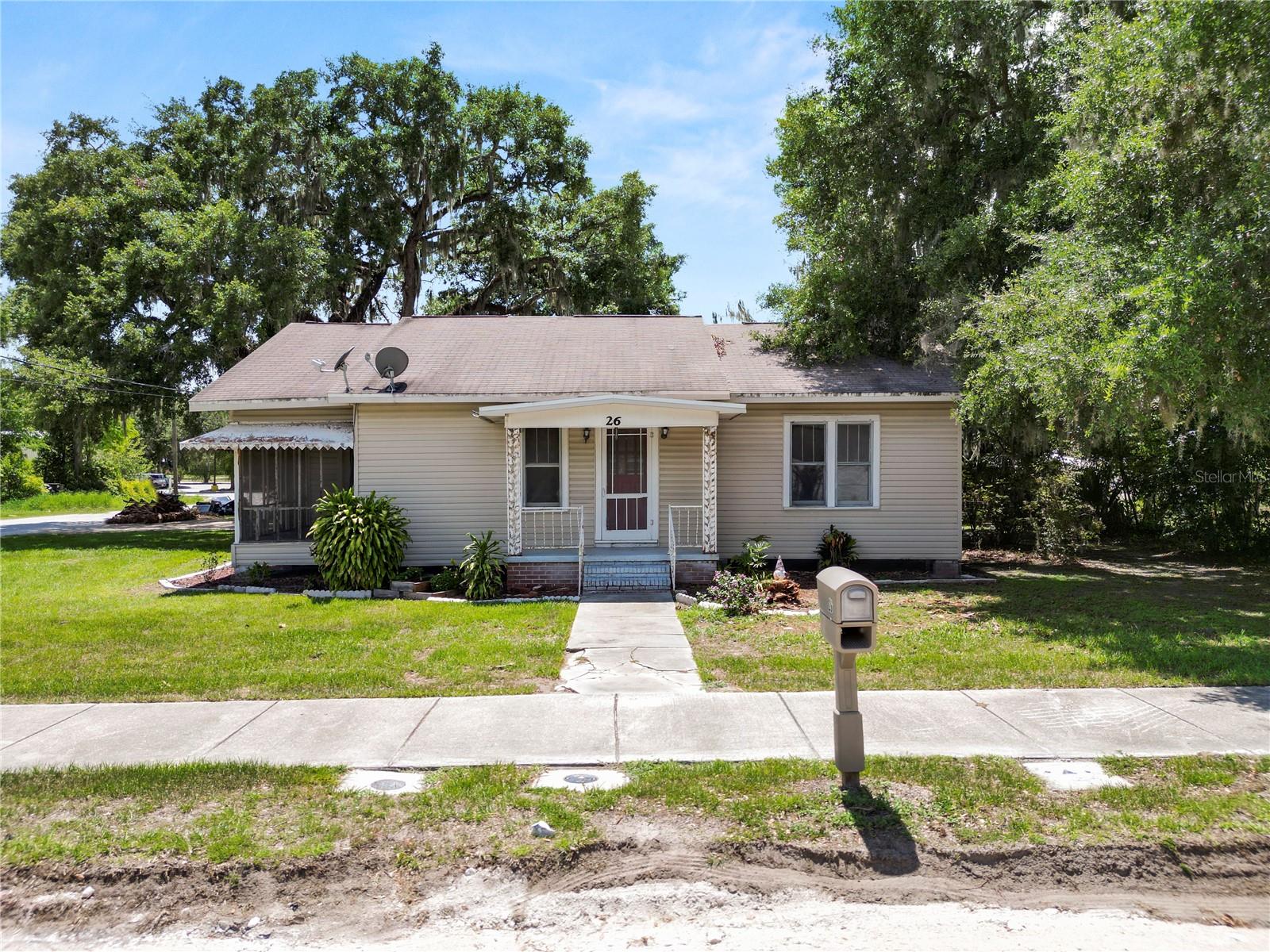 26 S LANIER AVE