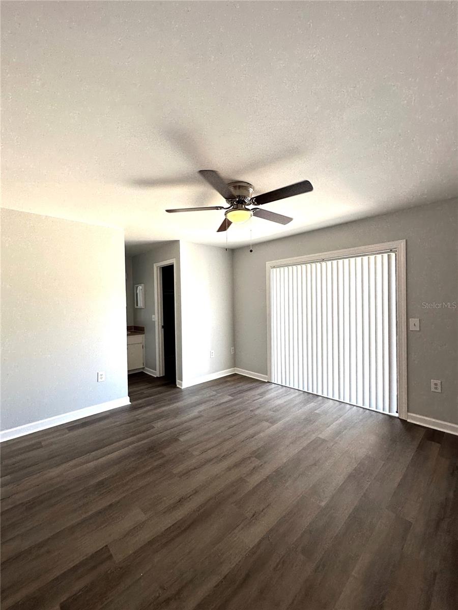 6311 HIGHLAND GARDENS CT