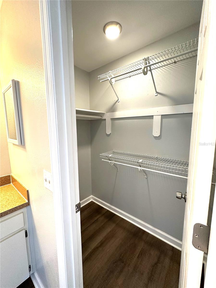 6311 HIGHLAND GARDENS CT