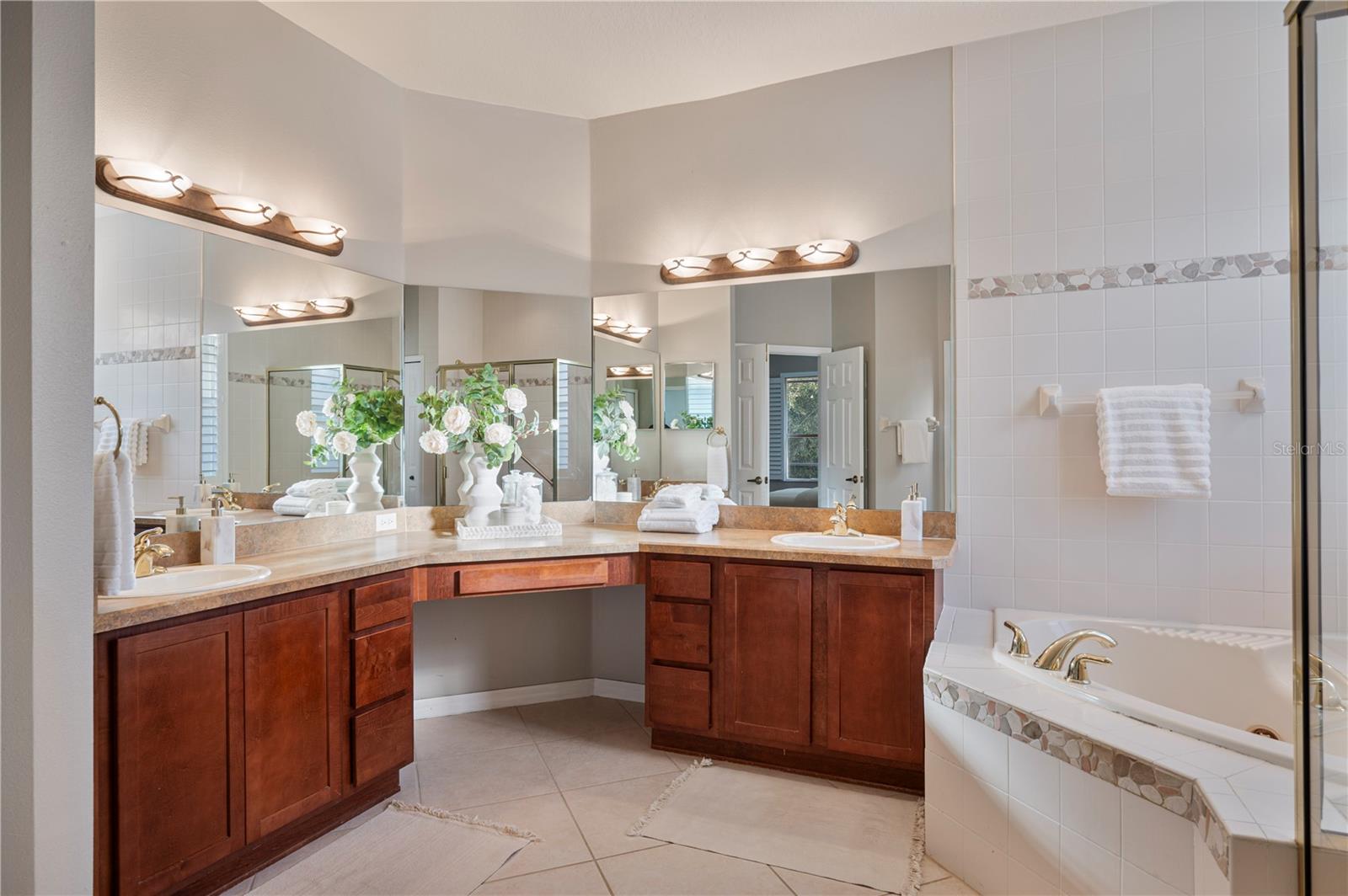 3387 FIDDLE LEAF WAY