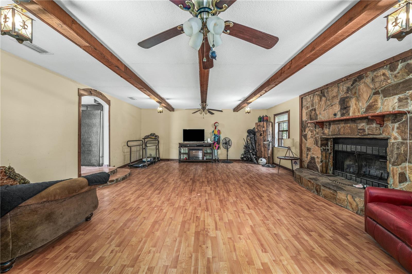 3250 MOUNTAIN LAKE CUTOFF RD
