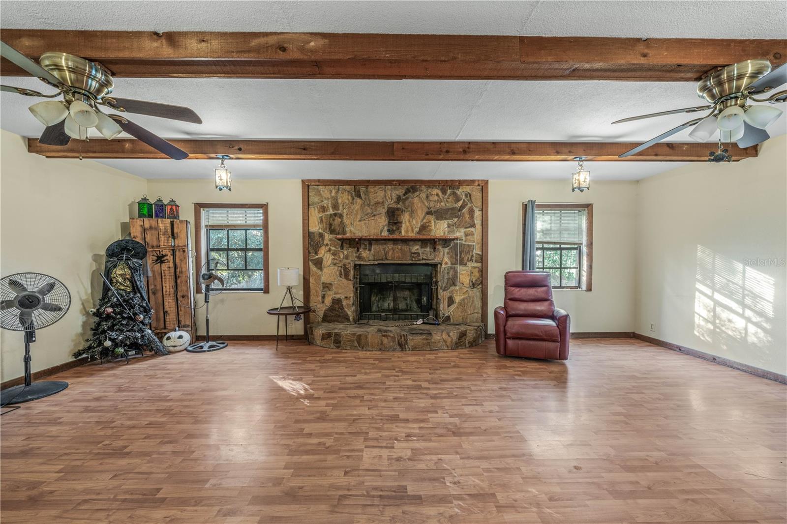 3250 MOUNTAIN LAKE CUTOFF RD