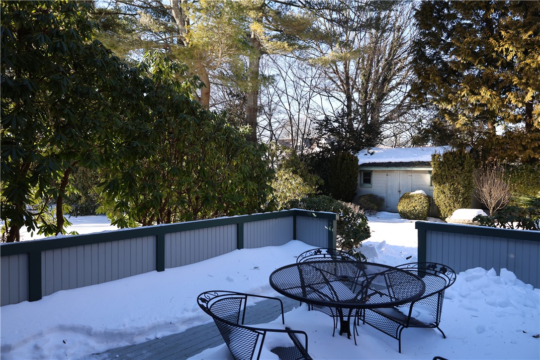 6 Howe Avenue 3