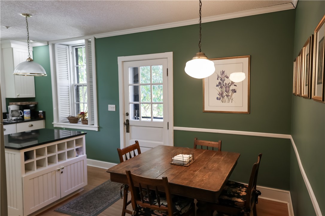 6 Howe Avenue 3