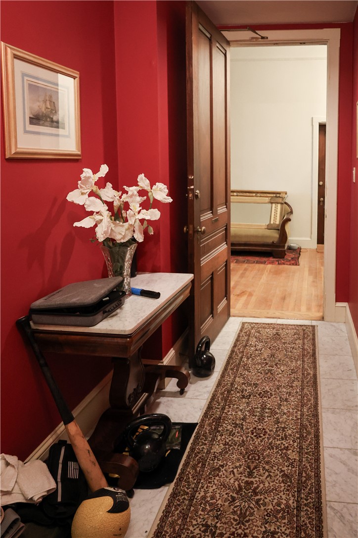 6 Howe Avenue 3