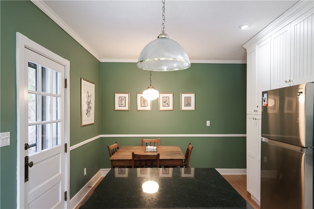 6 Howe Avenue 3
