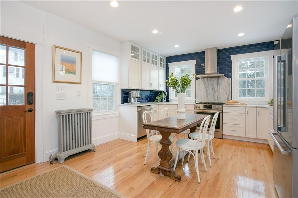 12 Poplar Street