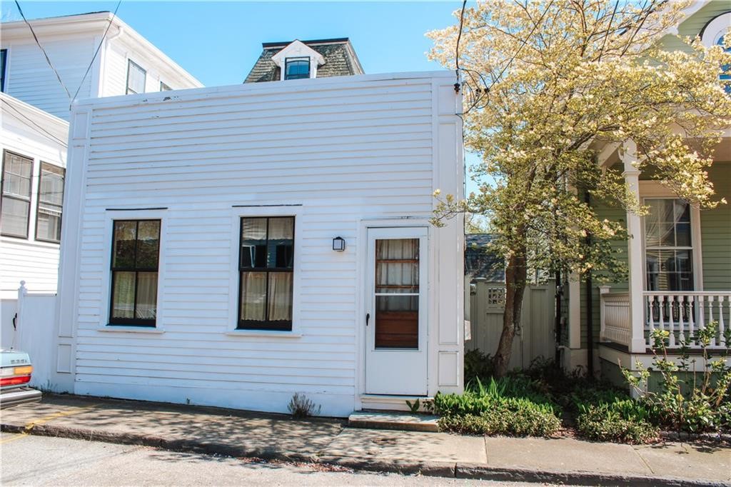 12 Poplar Street