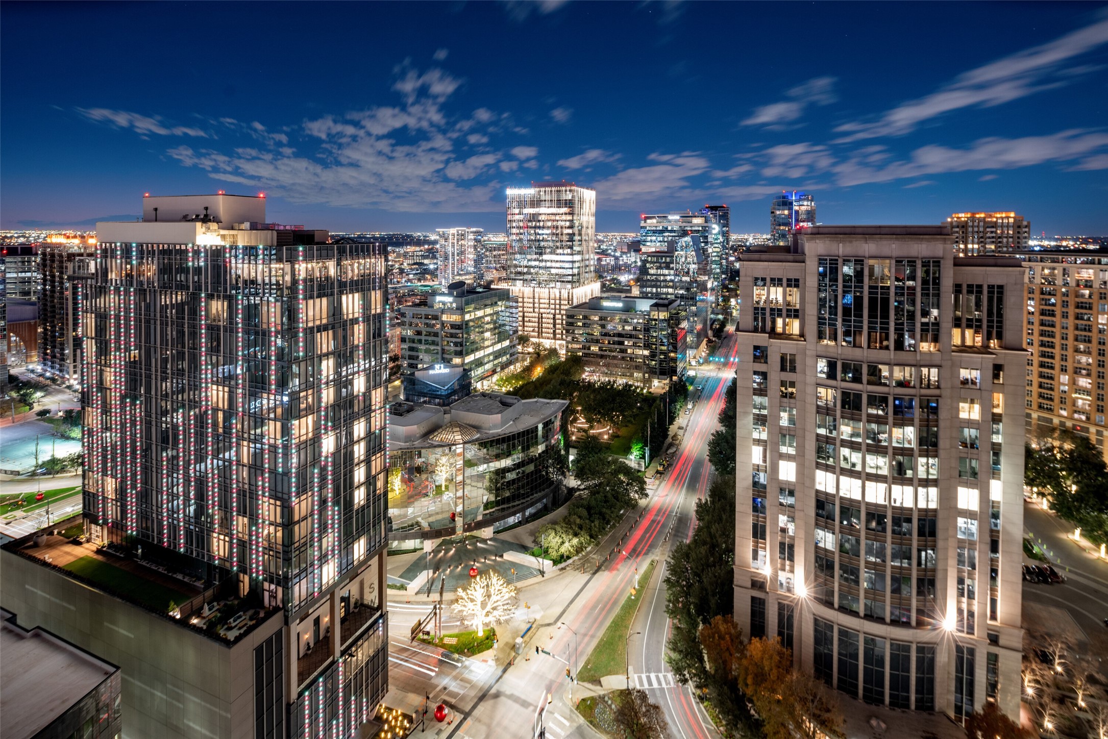2555 N Pearl Street 2101