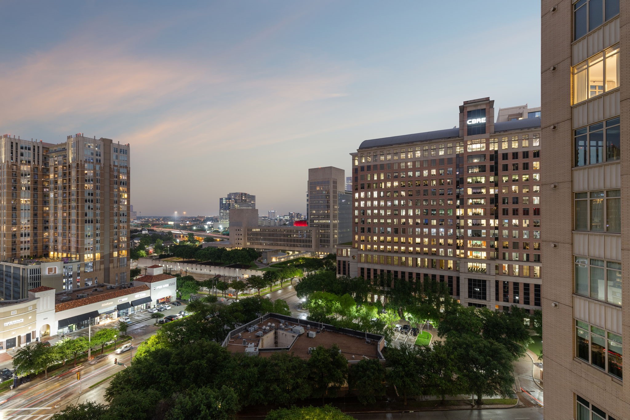2525 N Pearl Street 1101