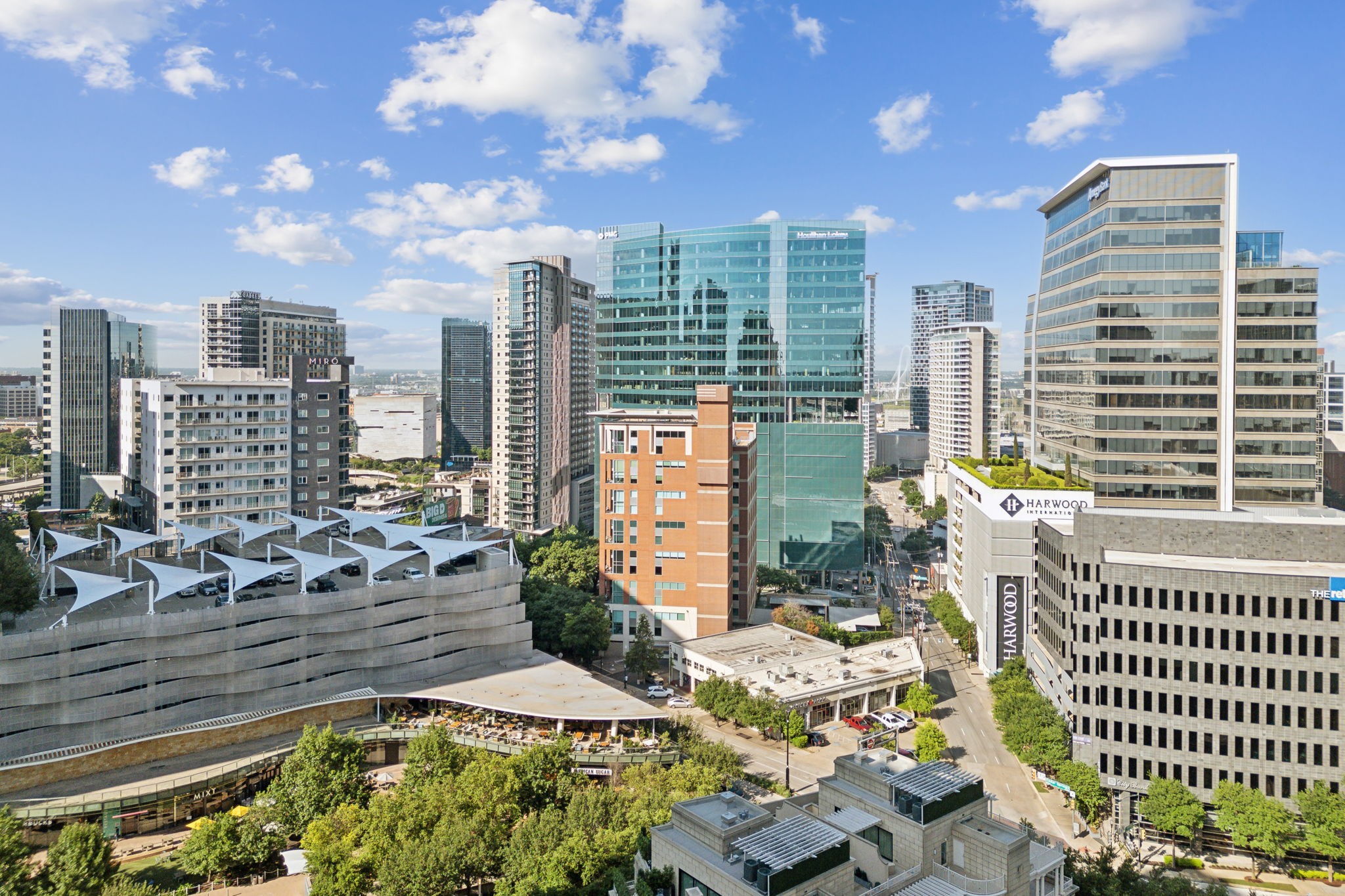 2525 N Pearl Street 1101