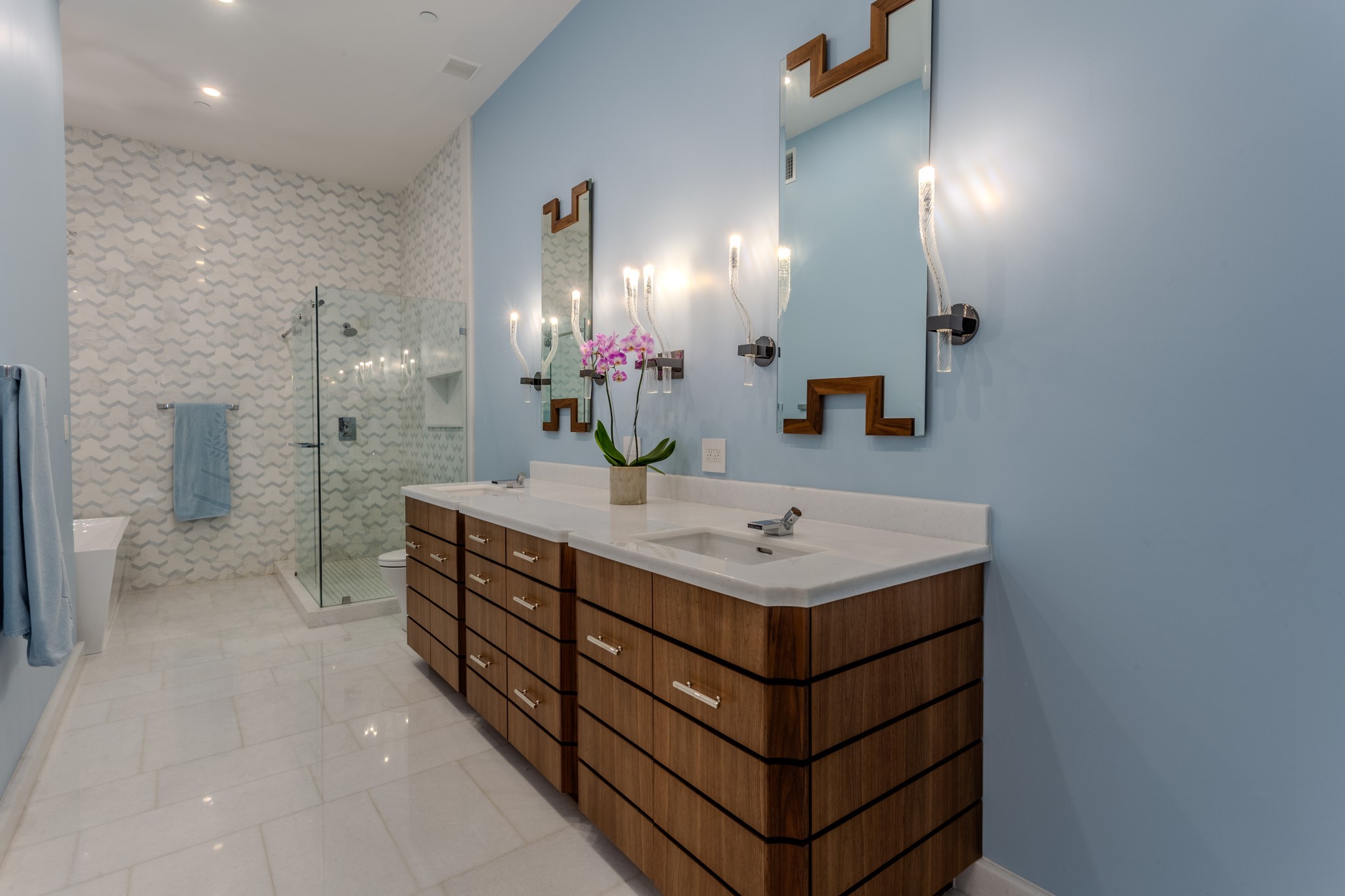 3510 TURTLE CREEK Boulevard PH18B