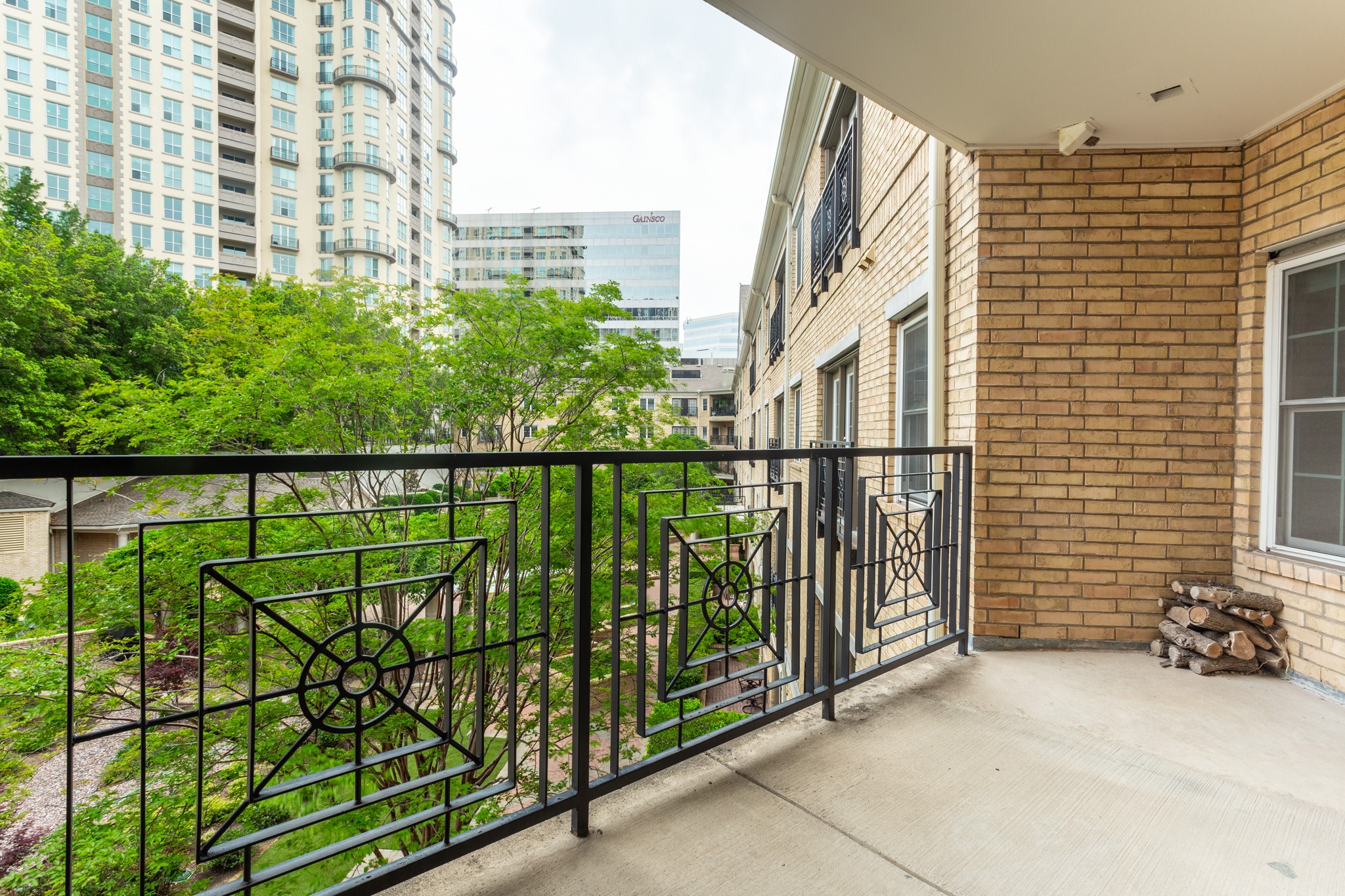 3400 WELBORN Street 308