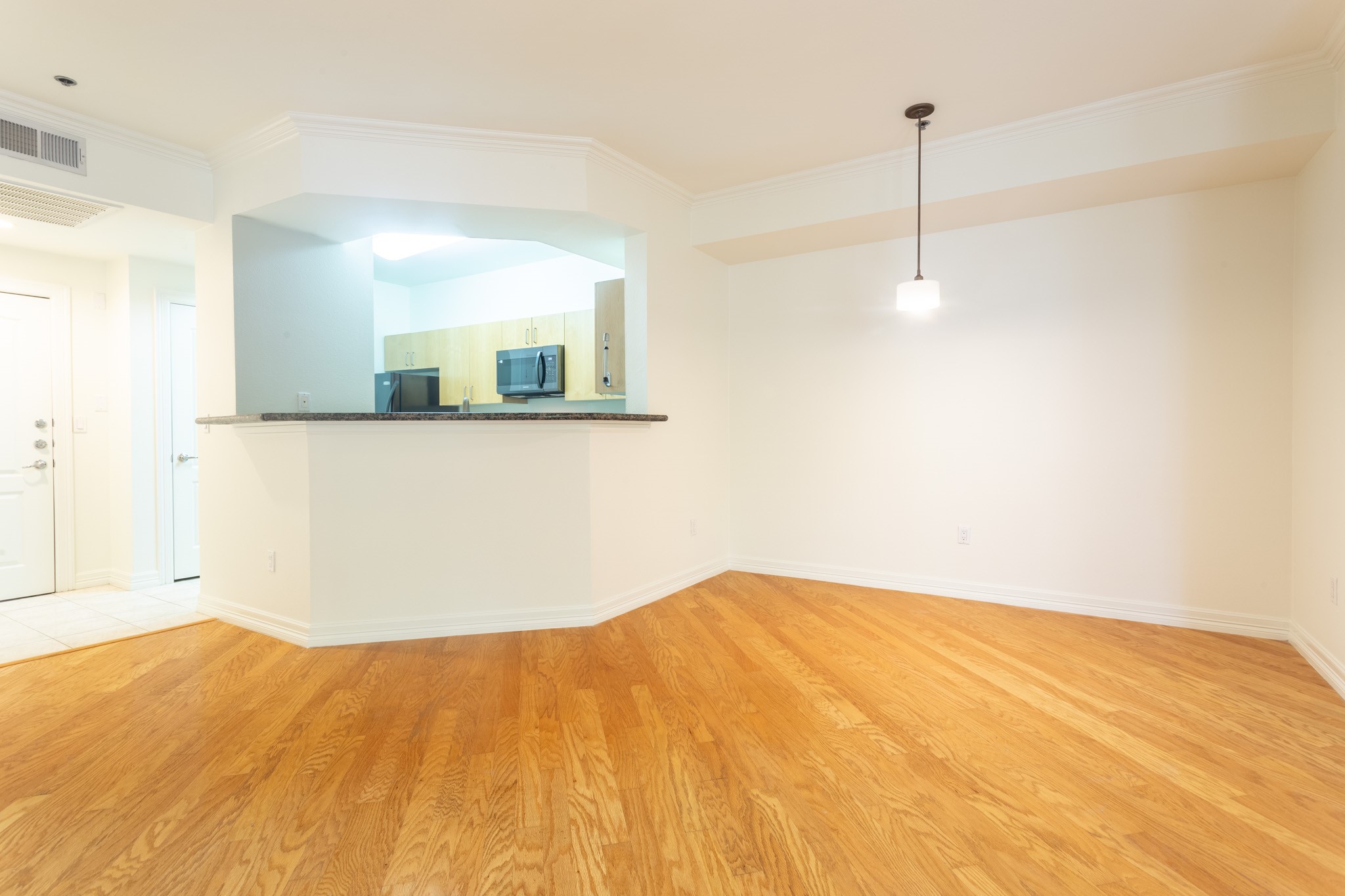 3400 WELBORN Street 308