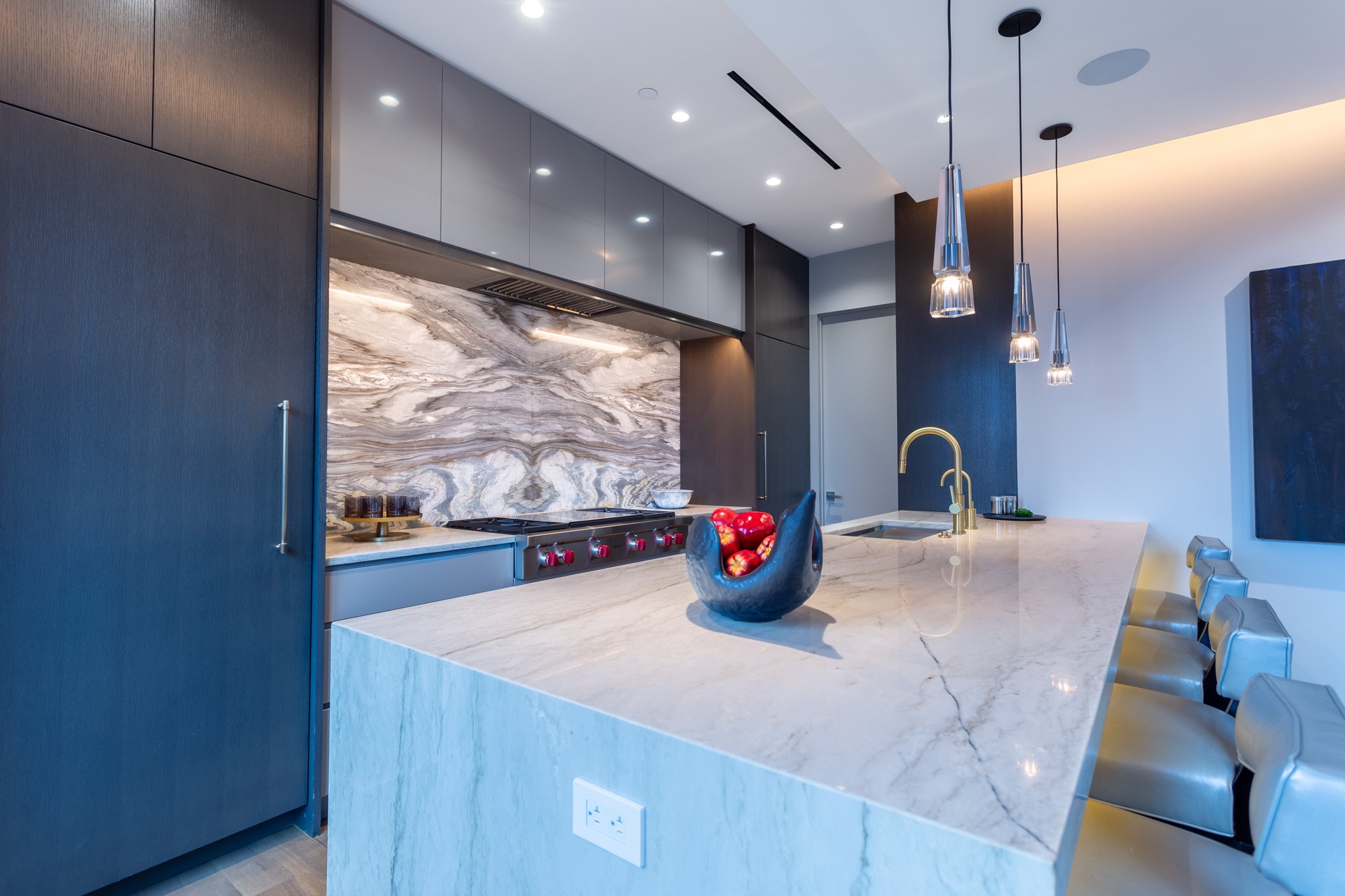 2300 WOLF Street 9B