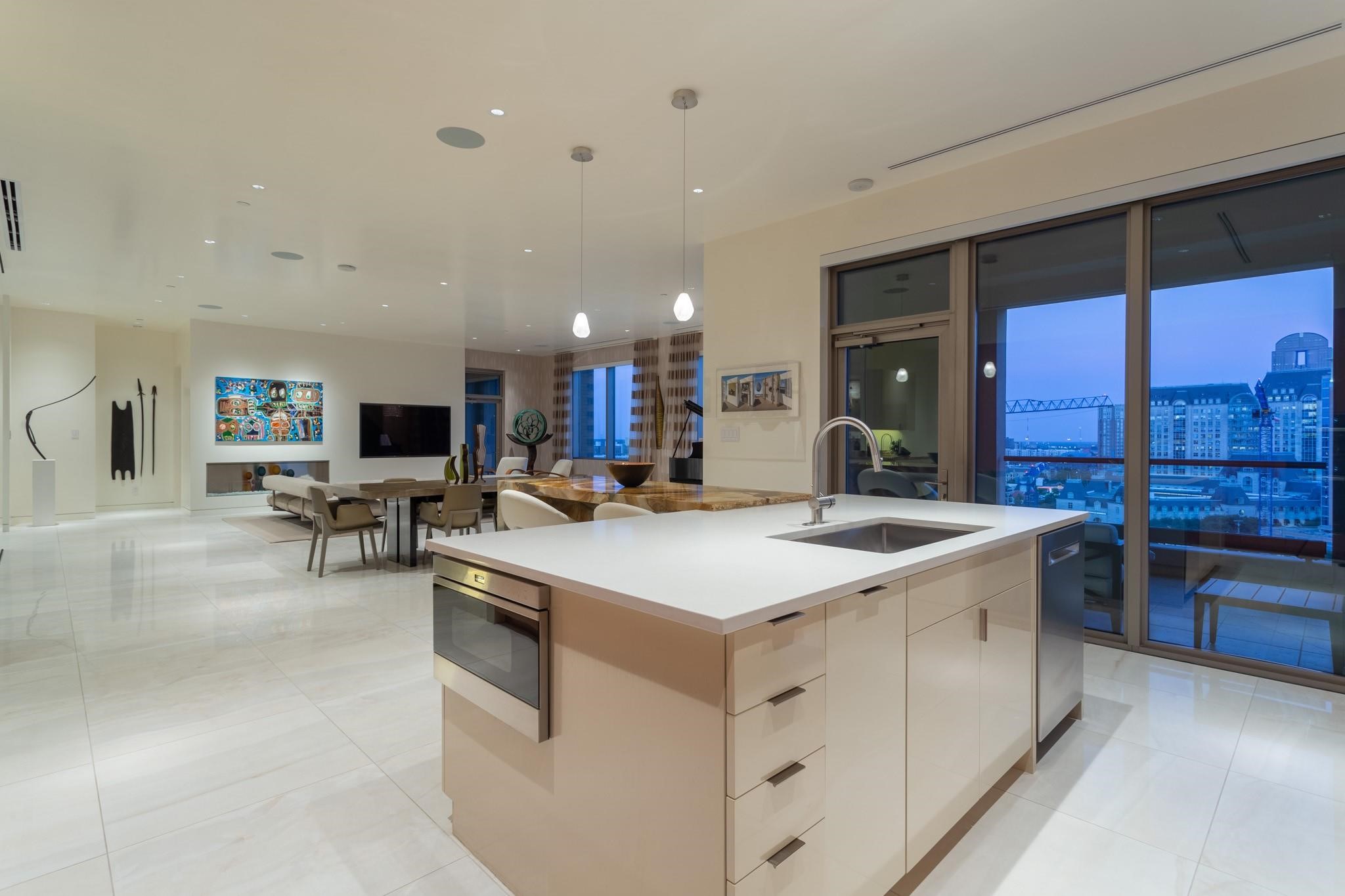 2300 WOLF Street 12B