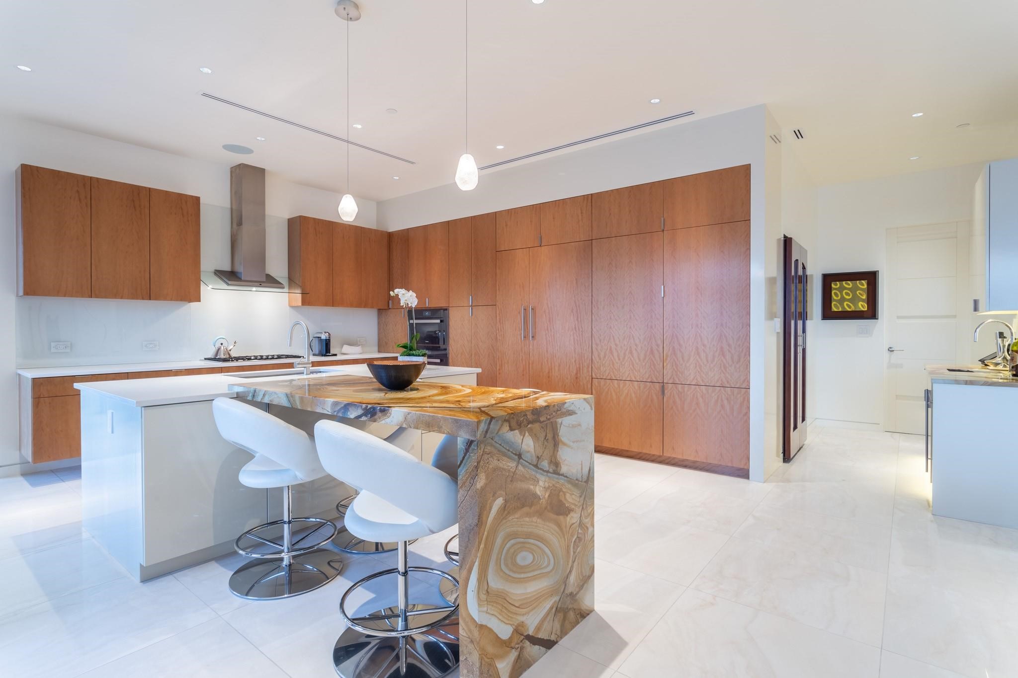 2300 WOLF Street 12B