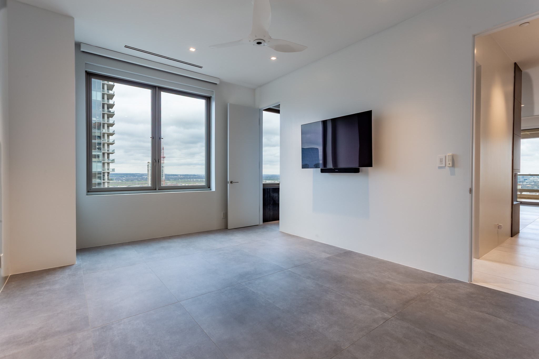 2300 WOLF Street 15C