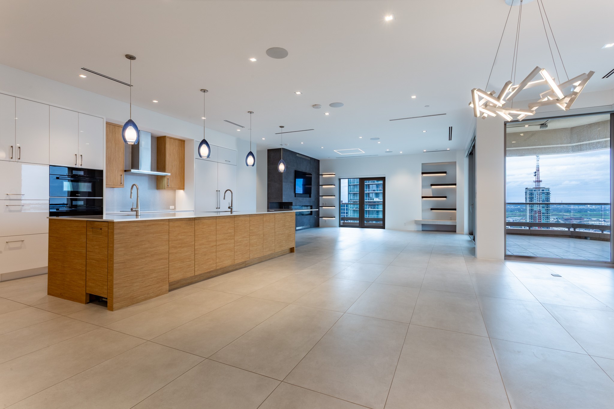 2300 WOLF Street 15C