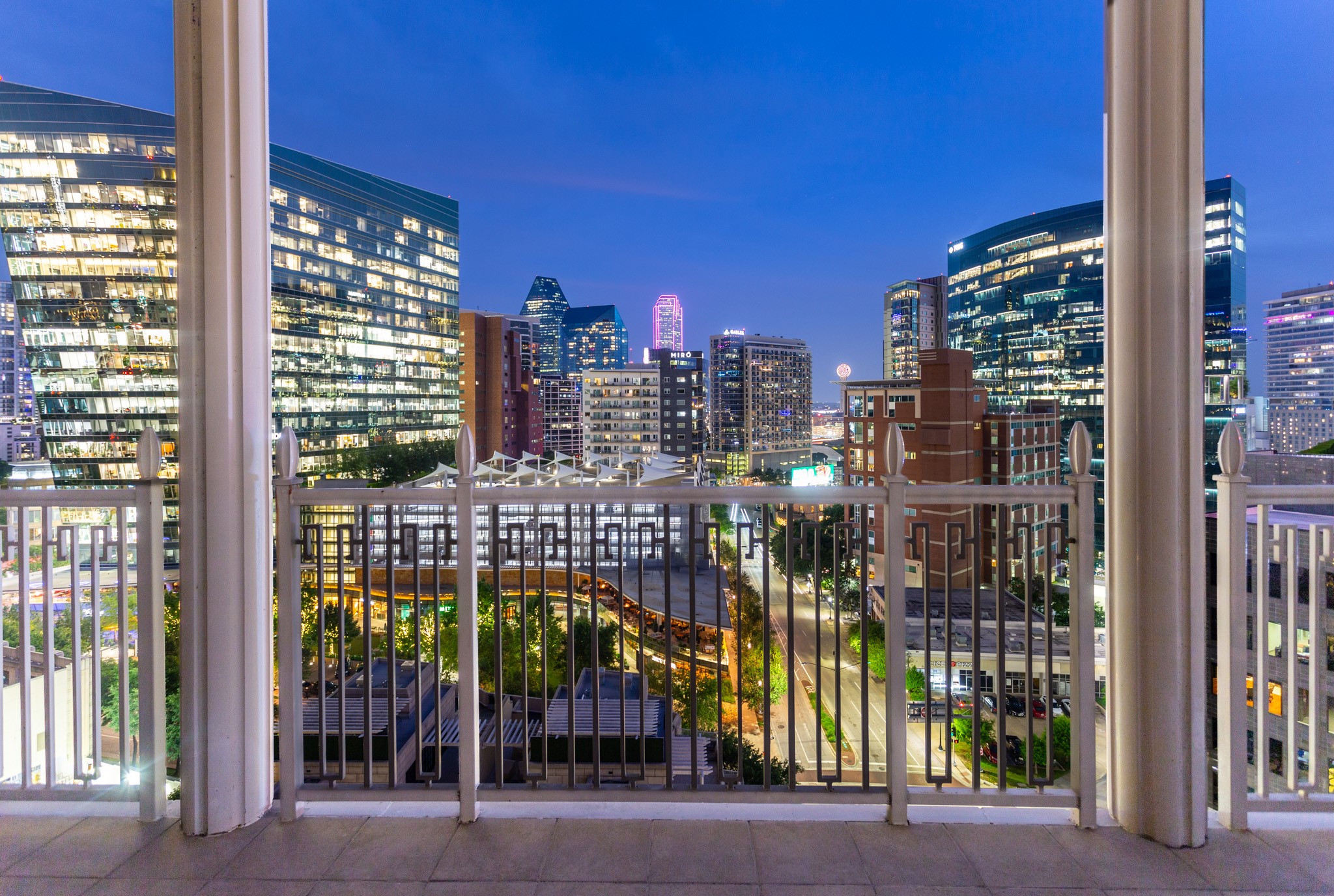 2555 N PEARL Street 701