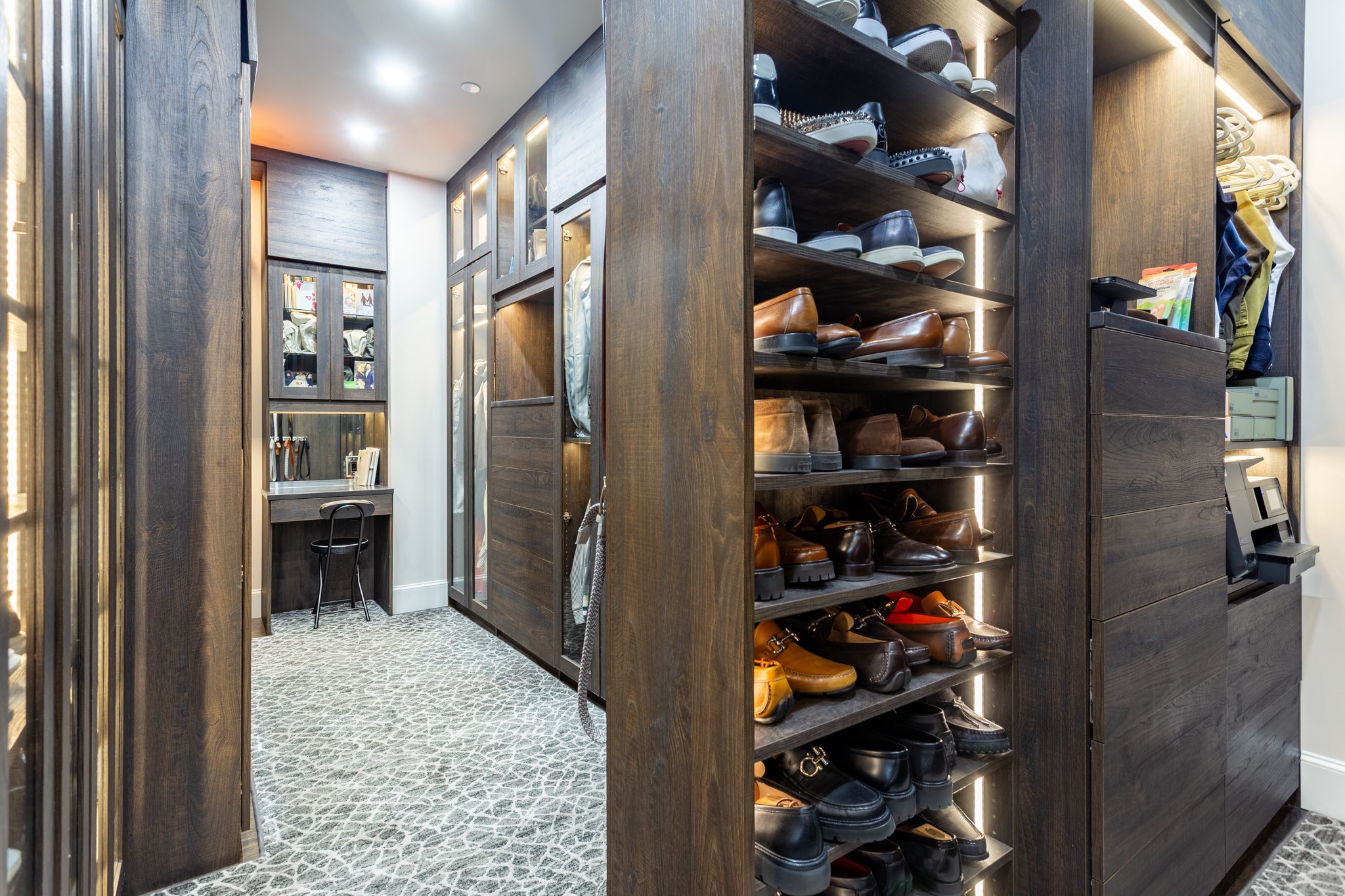 2525 N PEARL Street 1403