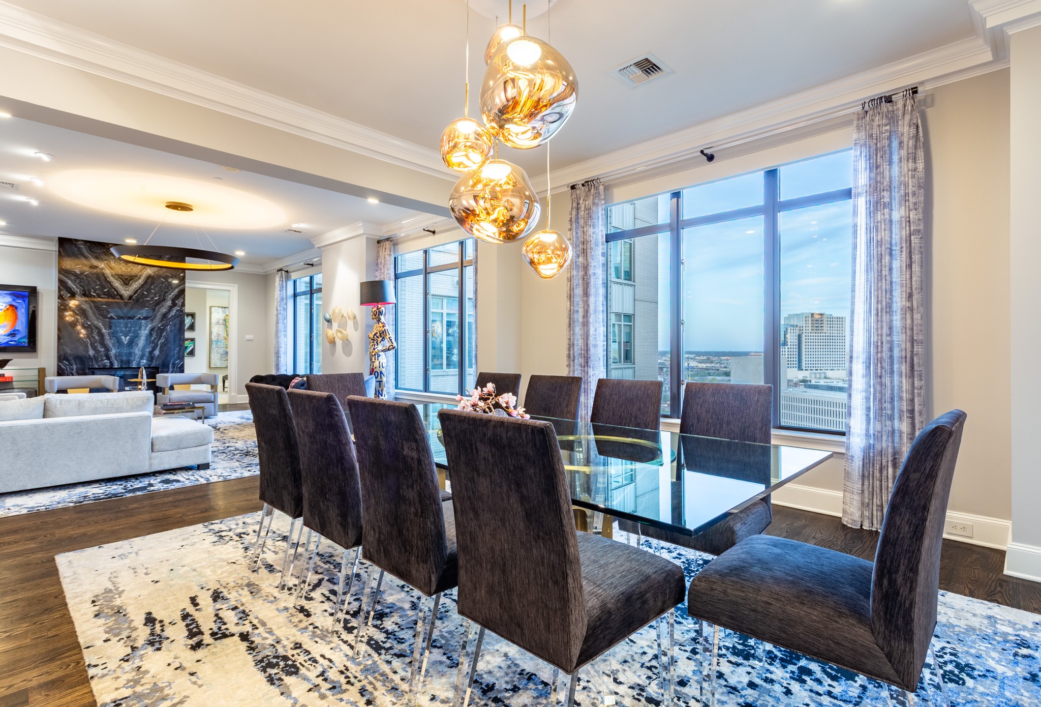 2525 N PEARL Street 1403