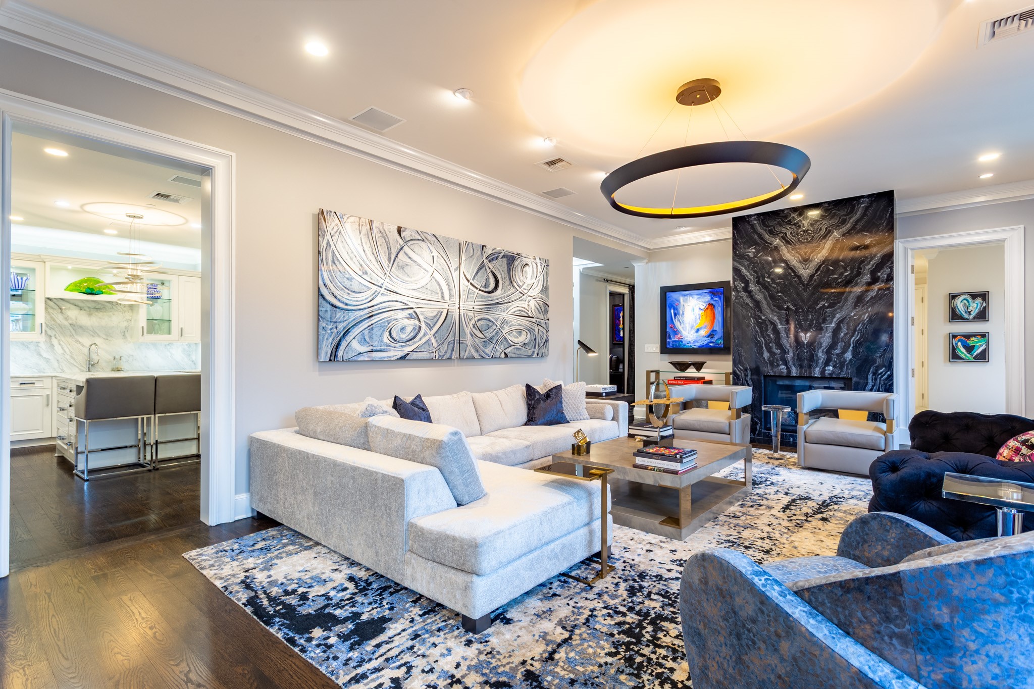 2525 N PEARL Street 1403