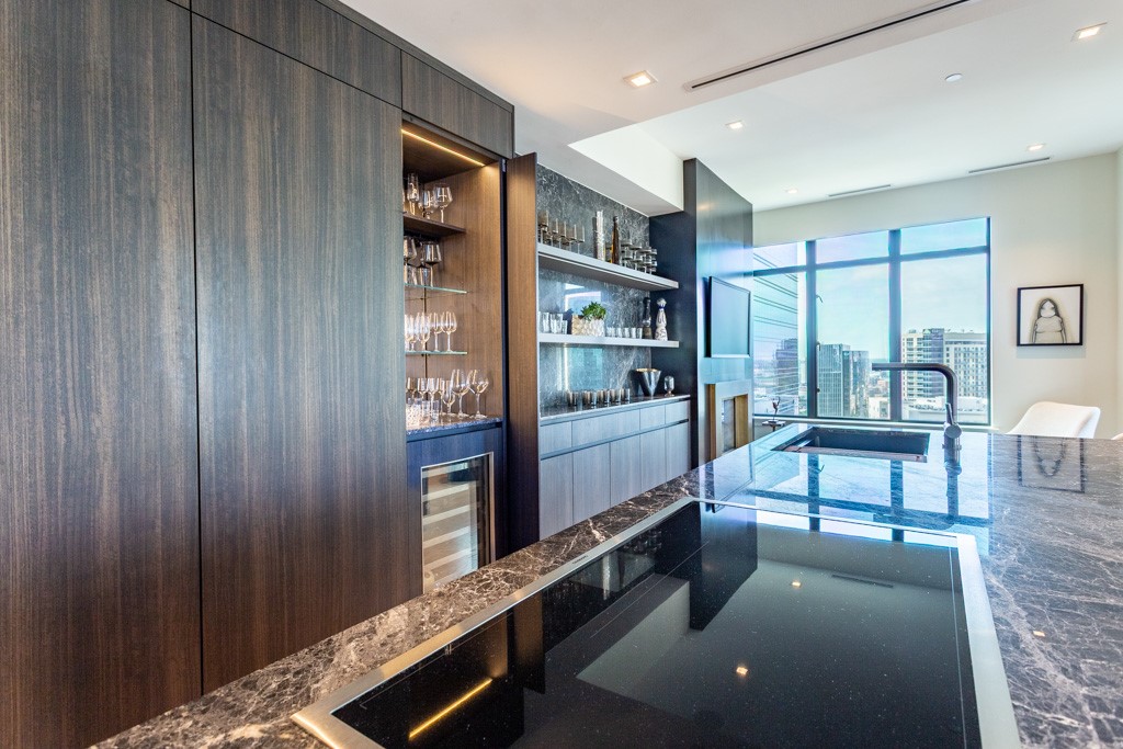 2525 N PEARL Street 1804