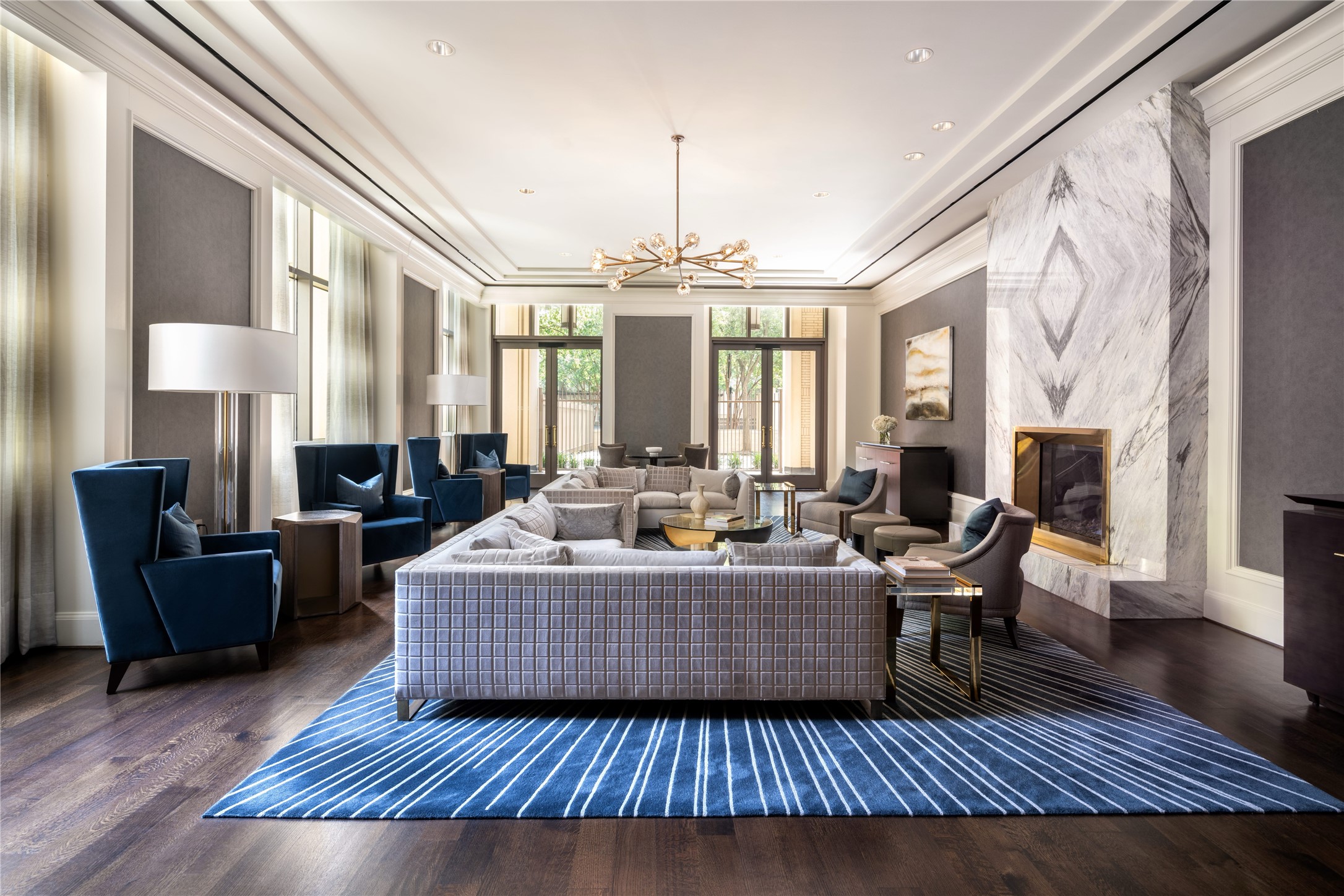 2525 N Pearl Street 1704