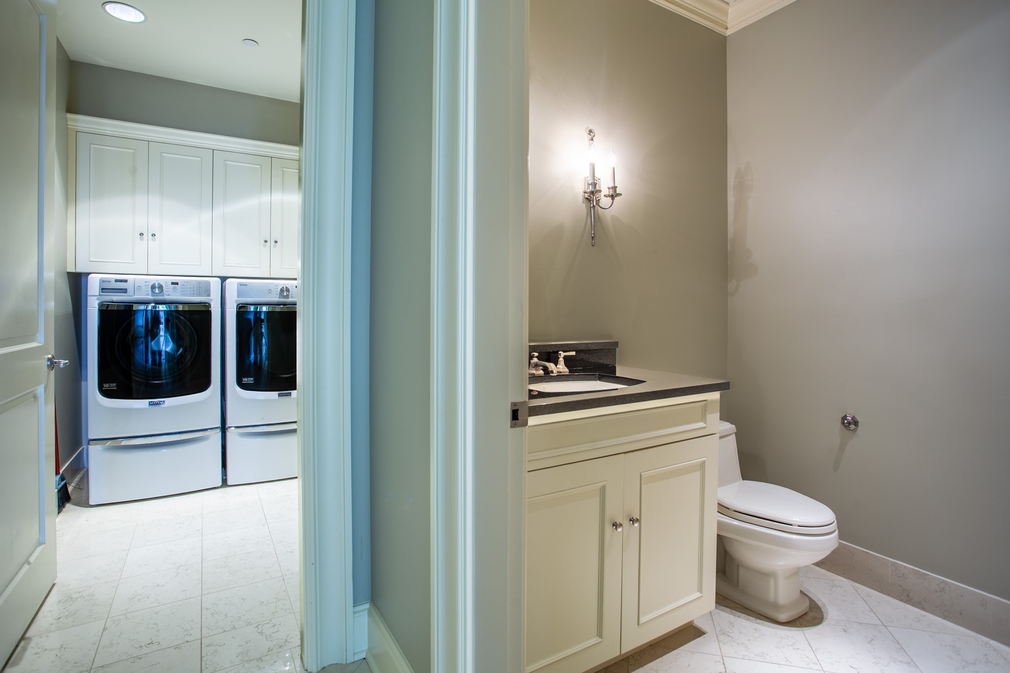 2525 N PEARL Street 1002