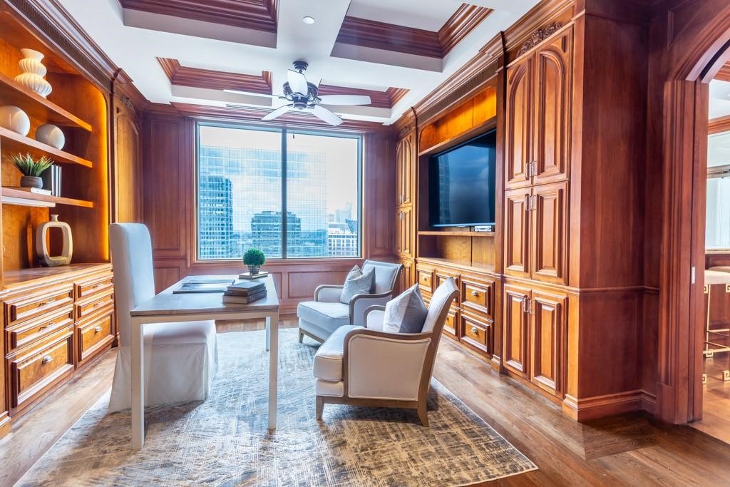 2300 WOLF Street 19A