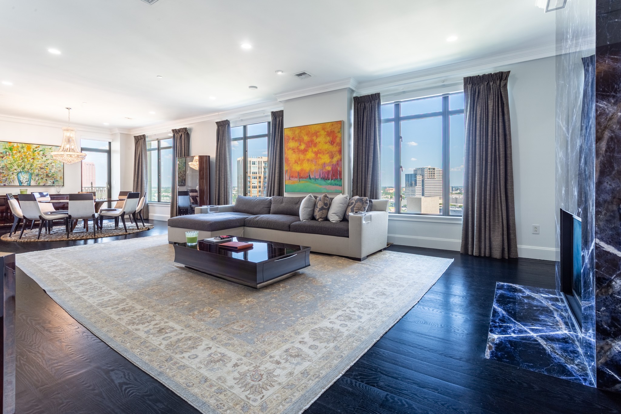 2525 N PEARL Street 1601