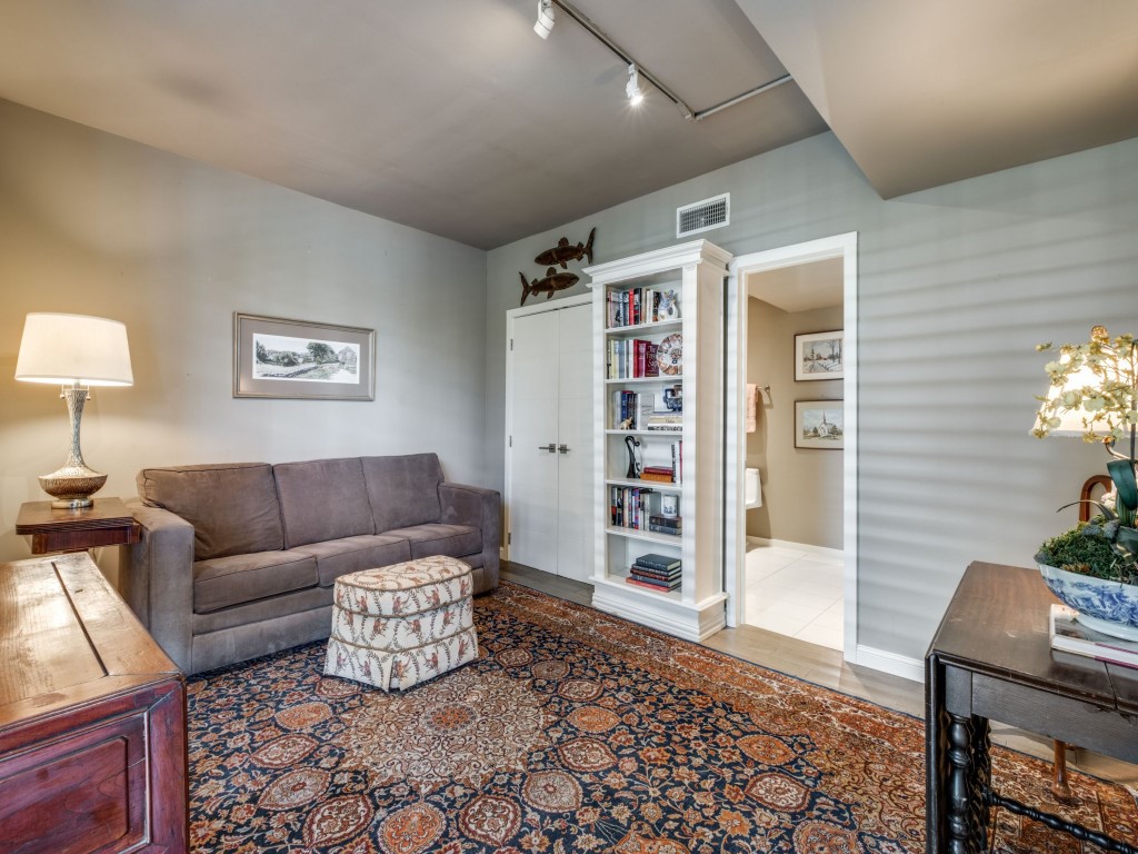 3310 Fairmount Street 4B