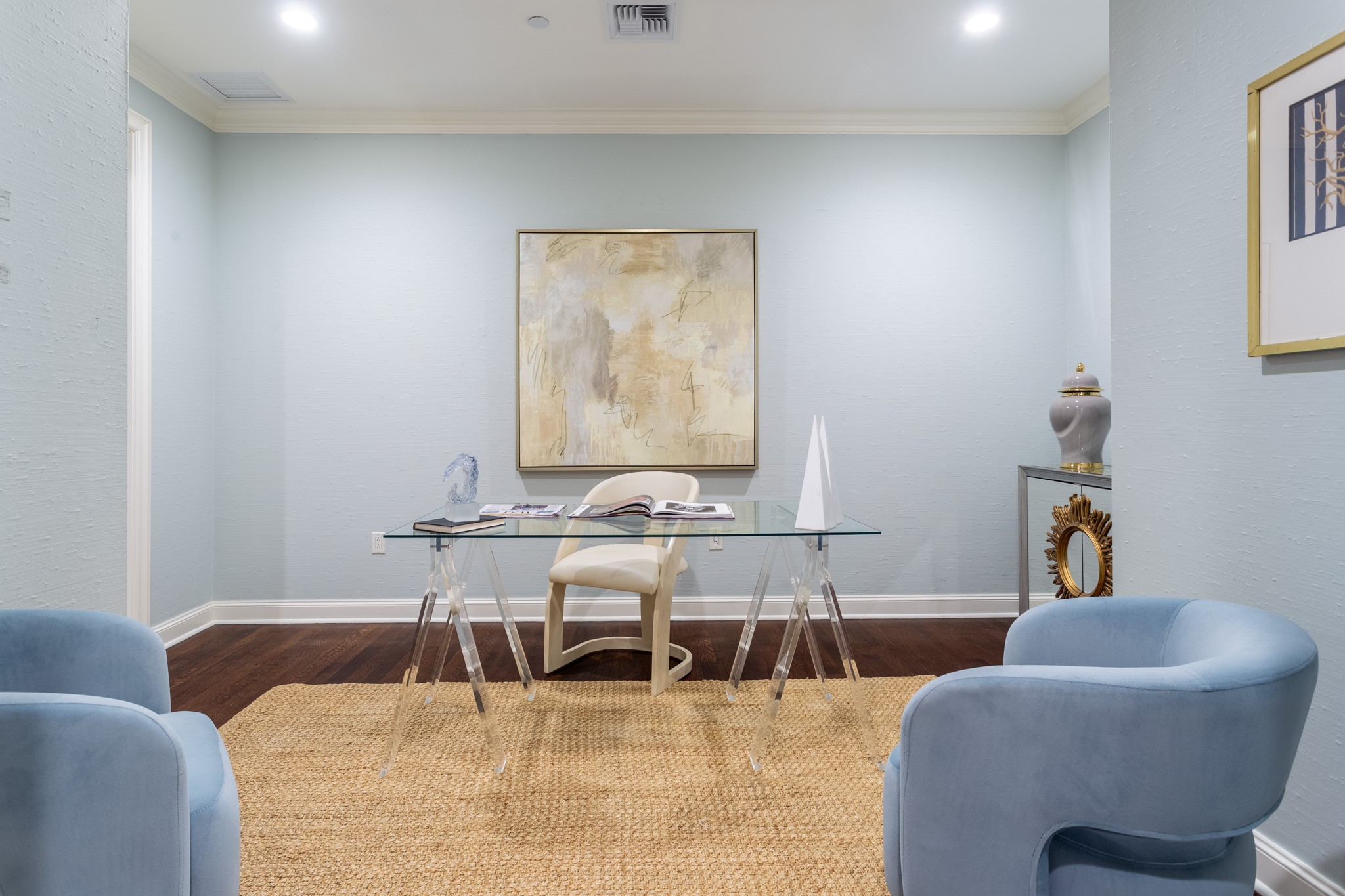 2555 N PEARL Street 201F