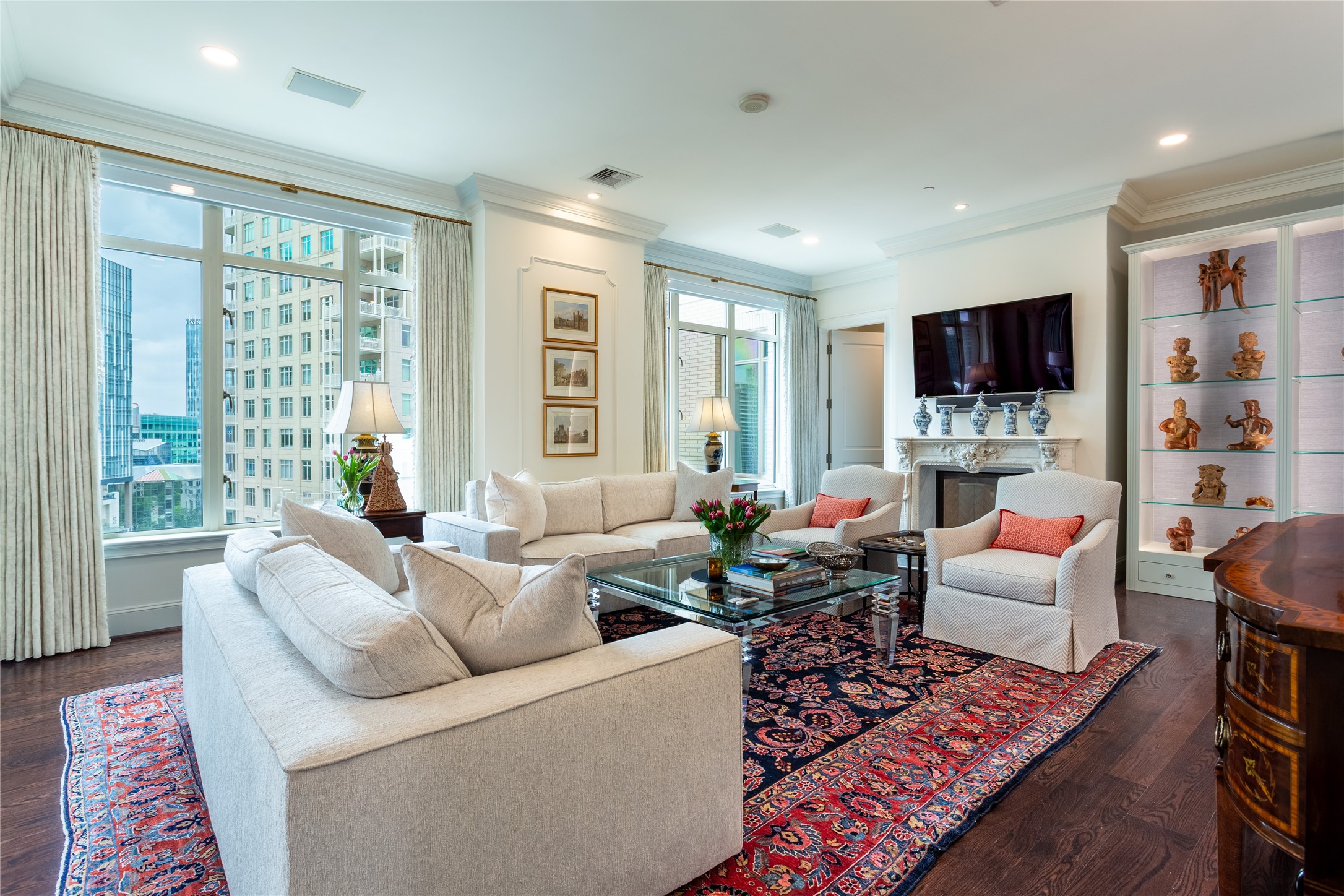 2525 N PEARL Street 1004