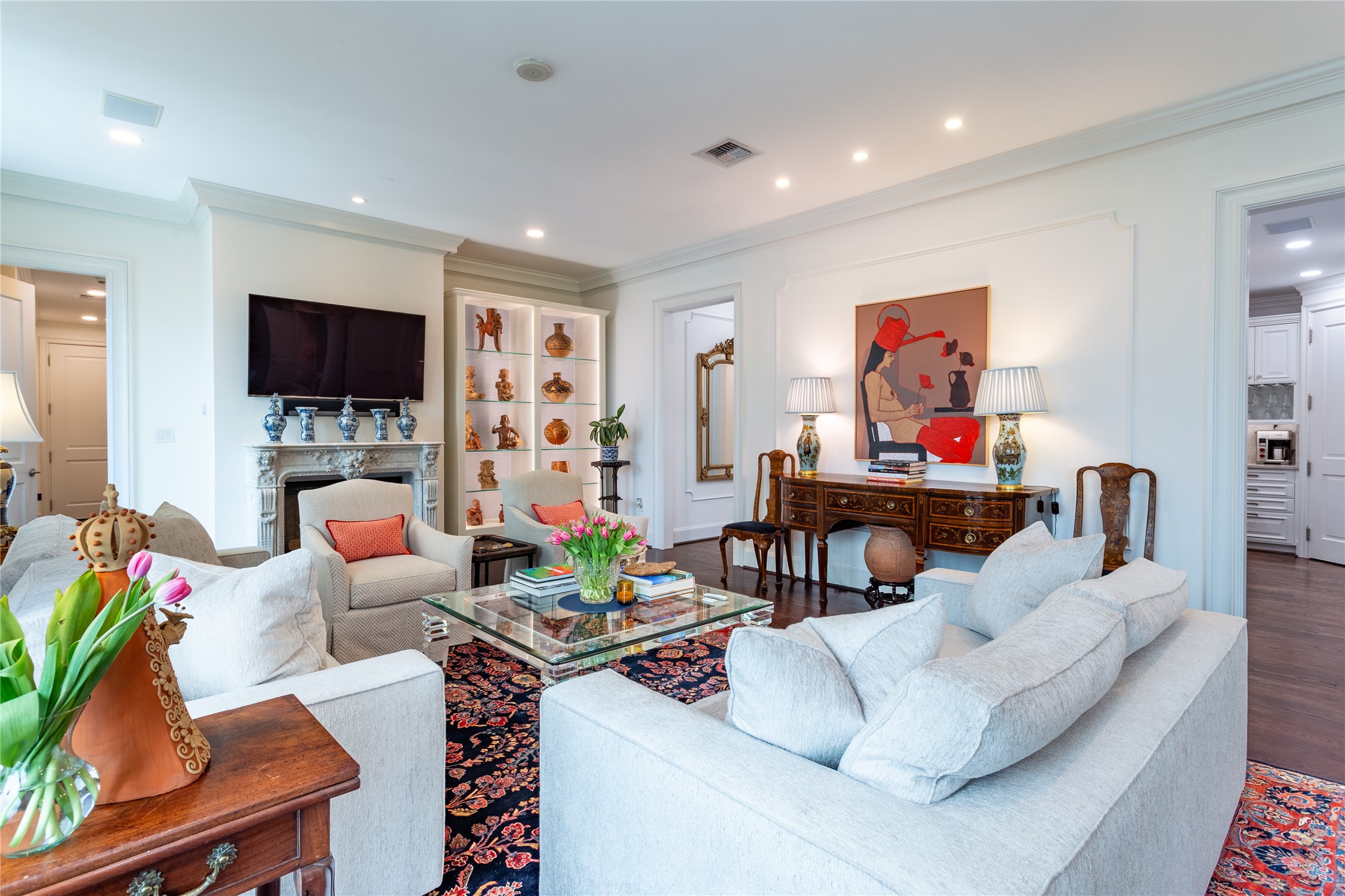 2525 N PEARL Street 1004