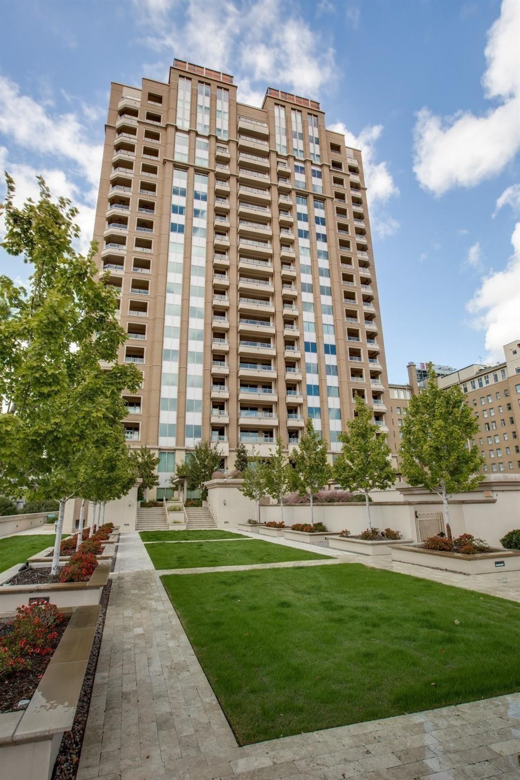 2300 WOLF Street 7D