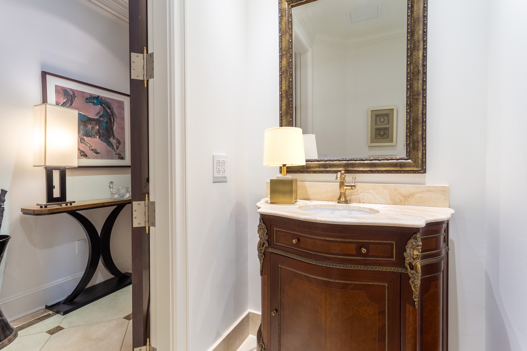 2525 N PEARL Street 1005