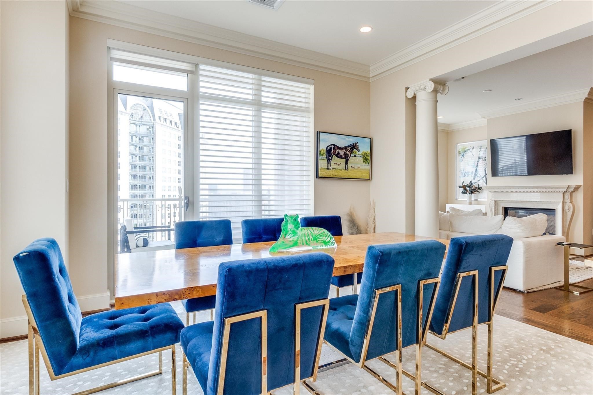 2525 N PEARL Street 1106