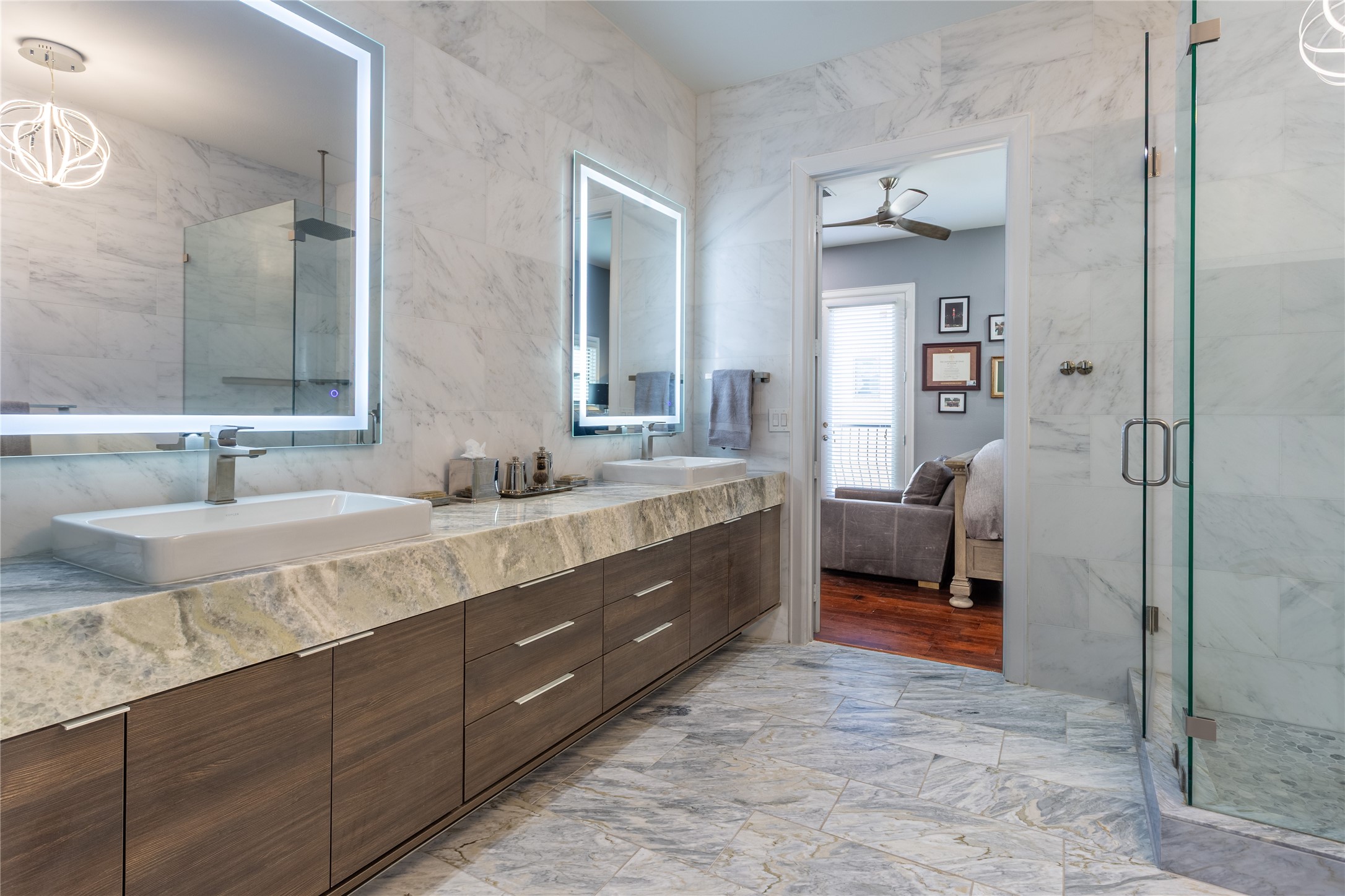 3210 CARLISLE Street 36