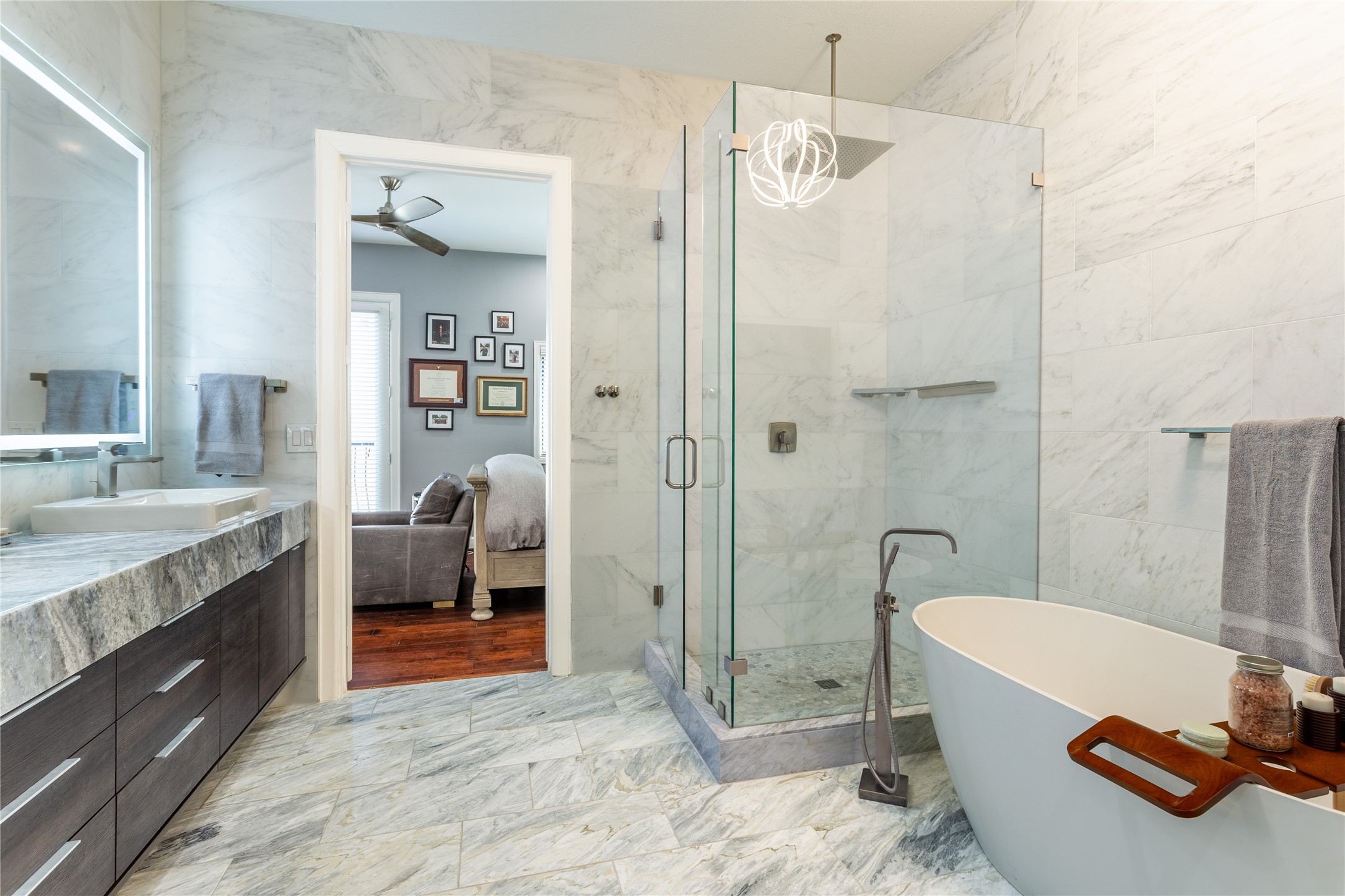 3210 CARLISLE Street 36