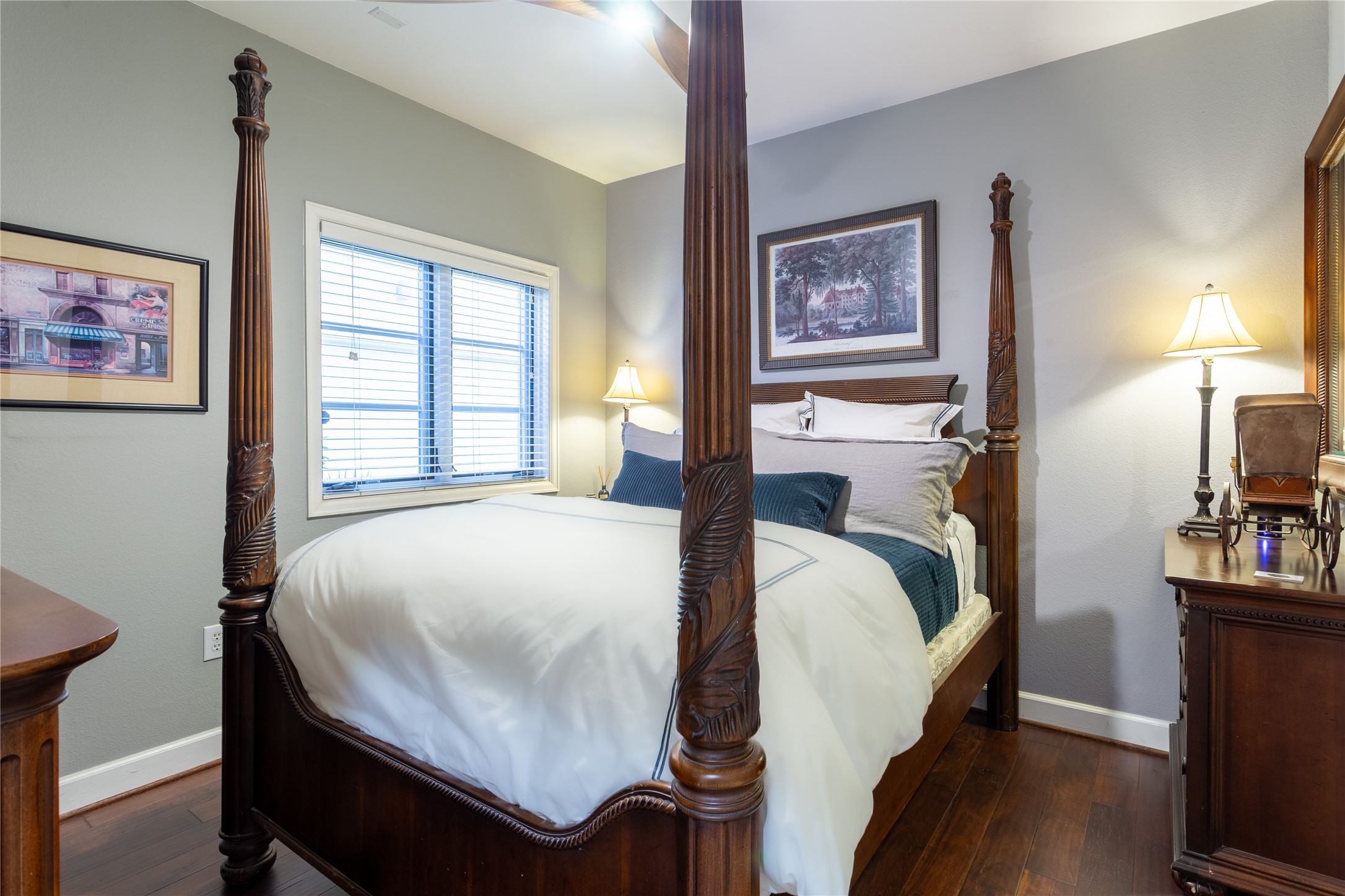 3210 CARLISLE Street 36