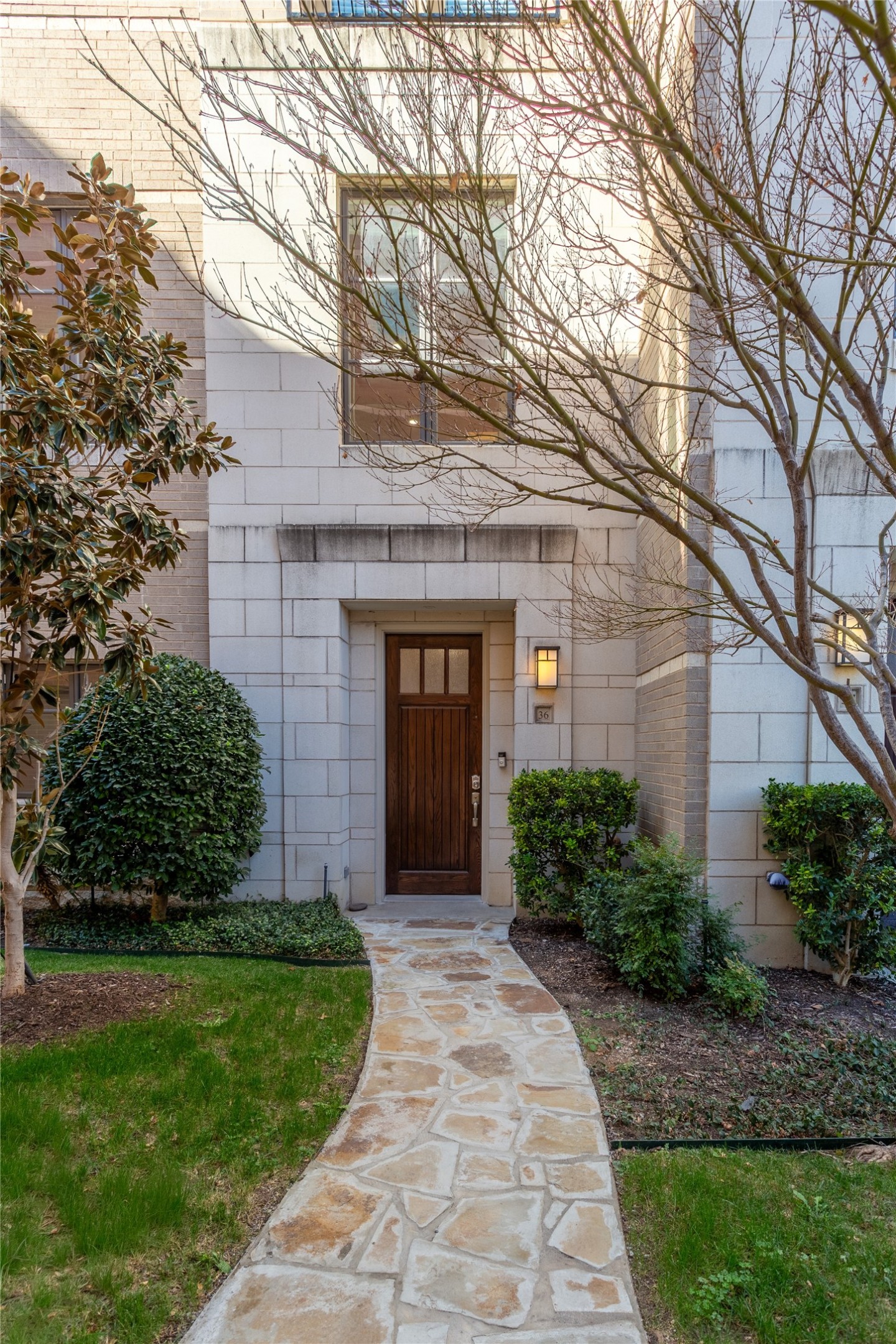 3210 CARLISLE Street 36