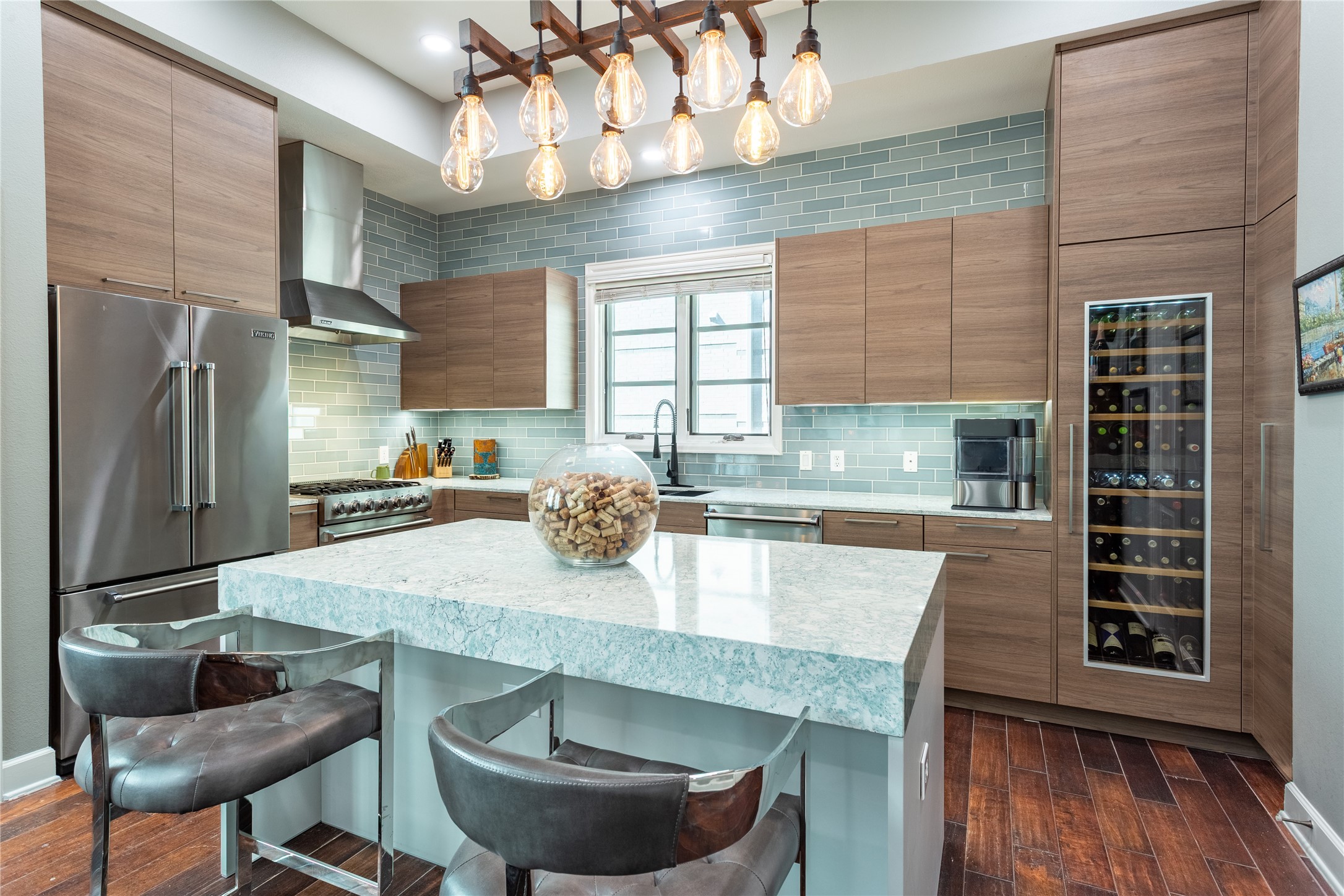 3210 CARLISLE Street 36