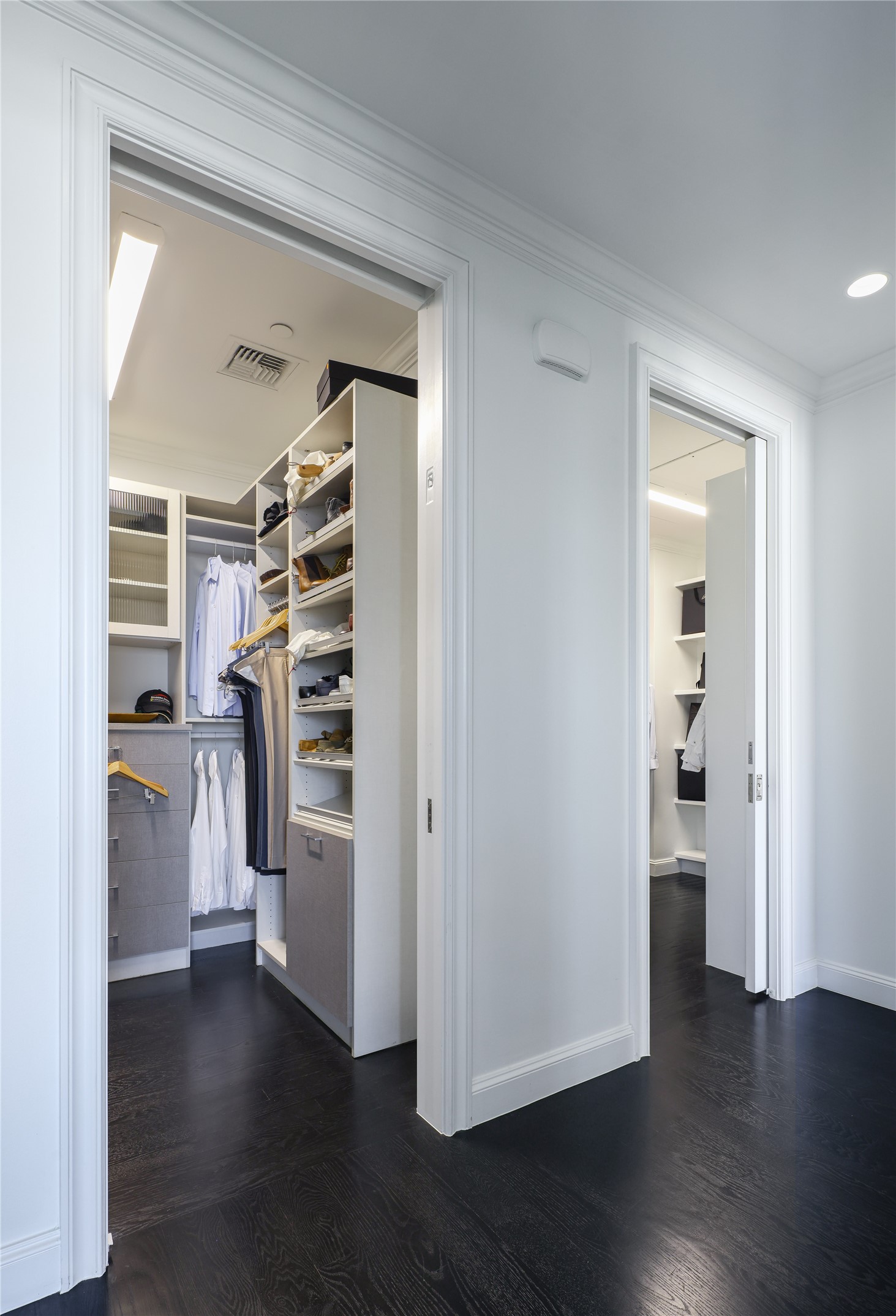 2525 N PEARL Street 1601A