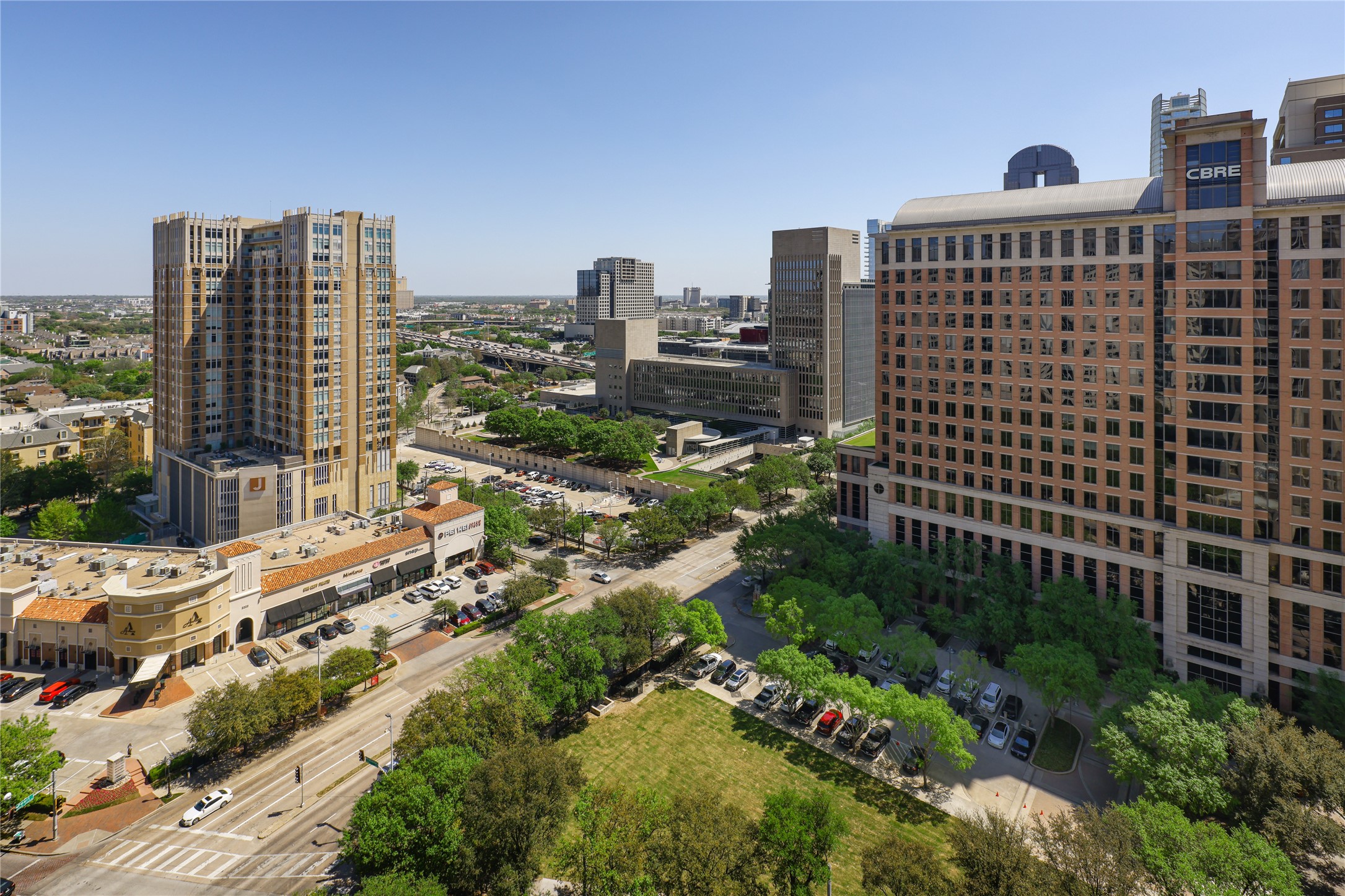 2525 N PEARL Street 1601A