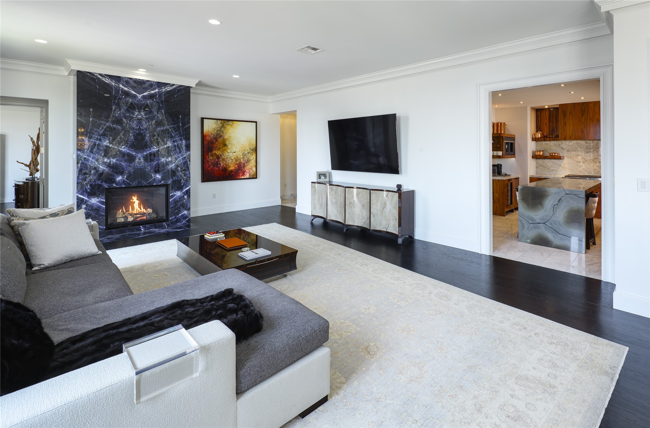 2525 N PEARL Street 1601A