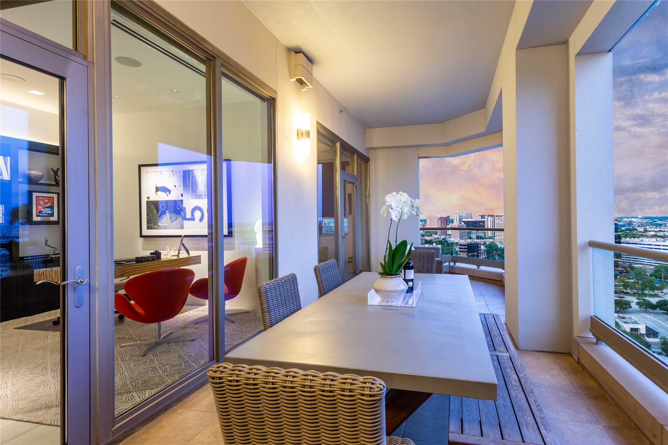 2300 WOLF Street 18A