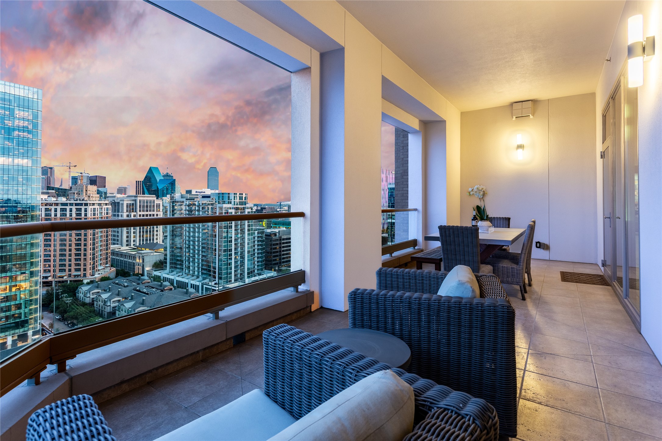 2300 WOLF Street 18A