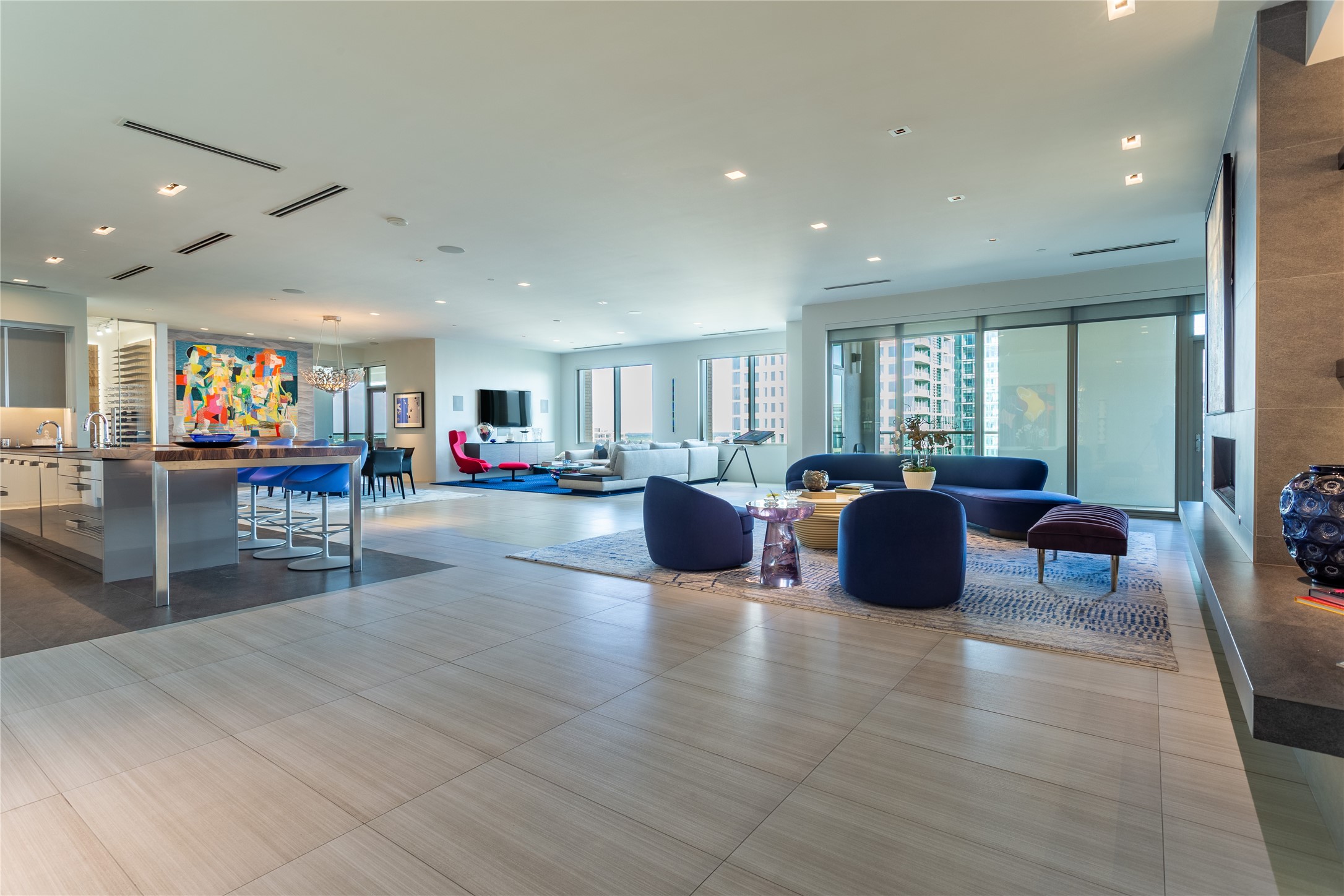 2300 WOLF Street 18A
